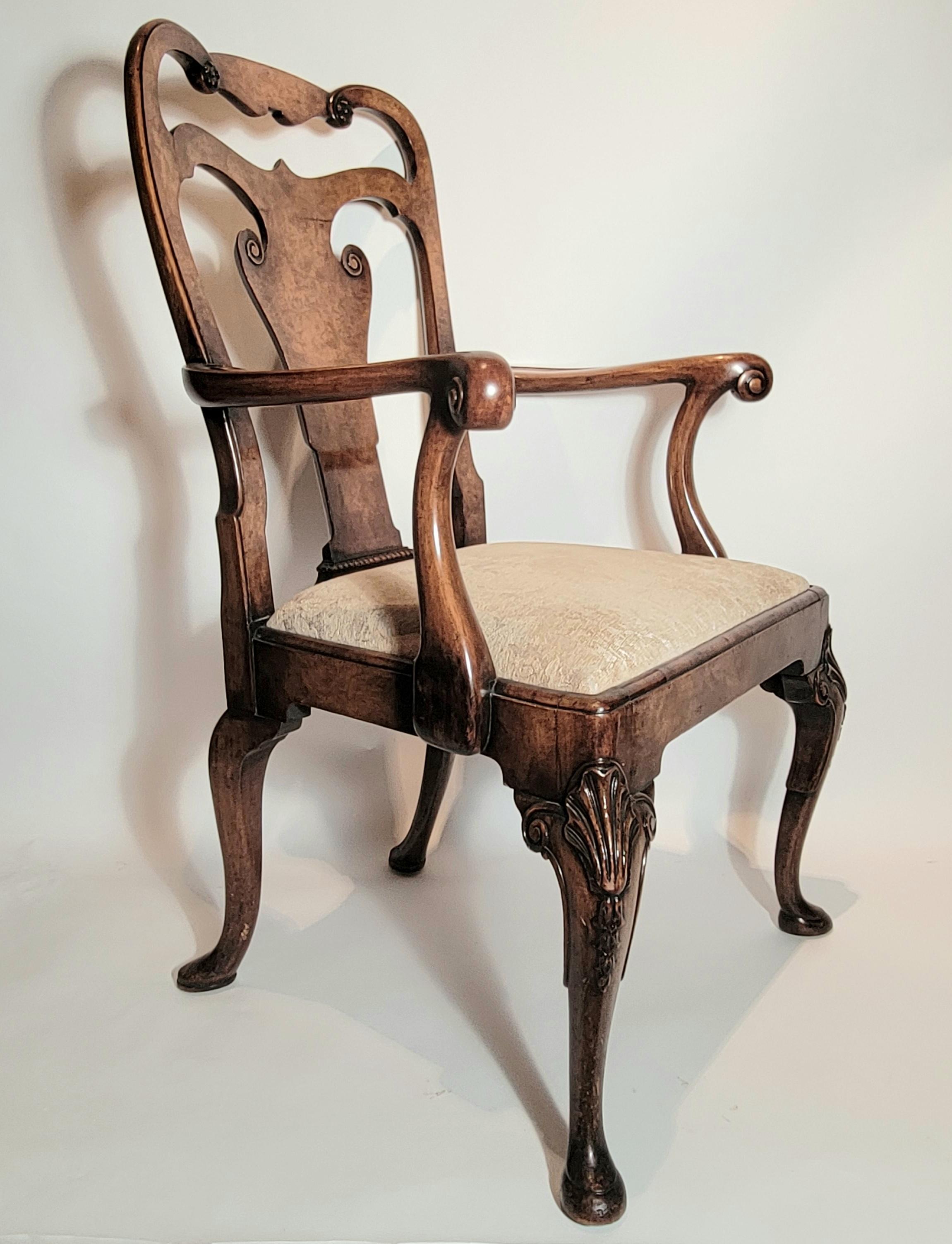 Pair of Antique  English Burl Walnut Arm Chairs, circa 1860-1870 For Sale 2