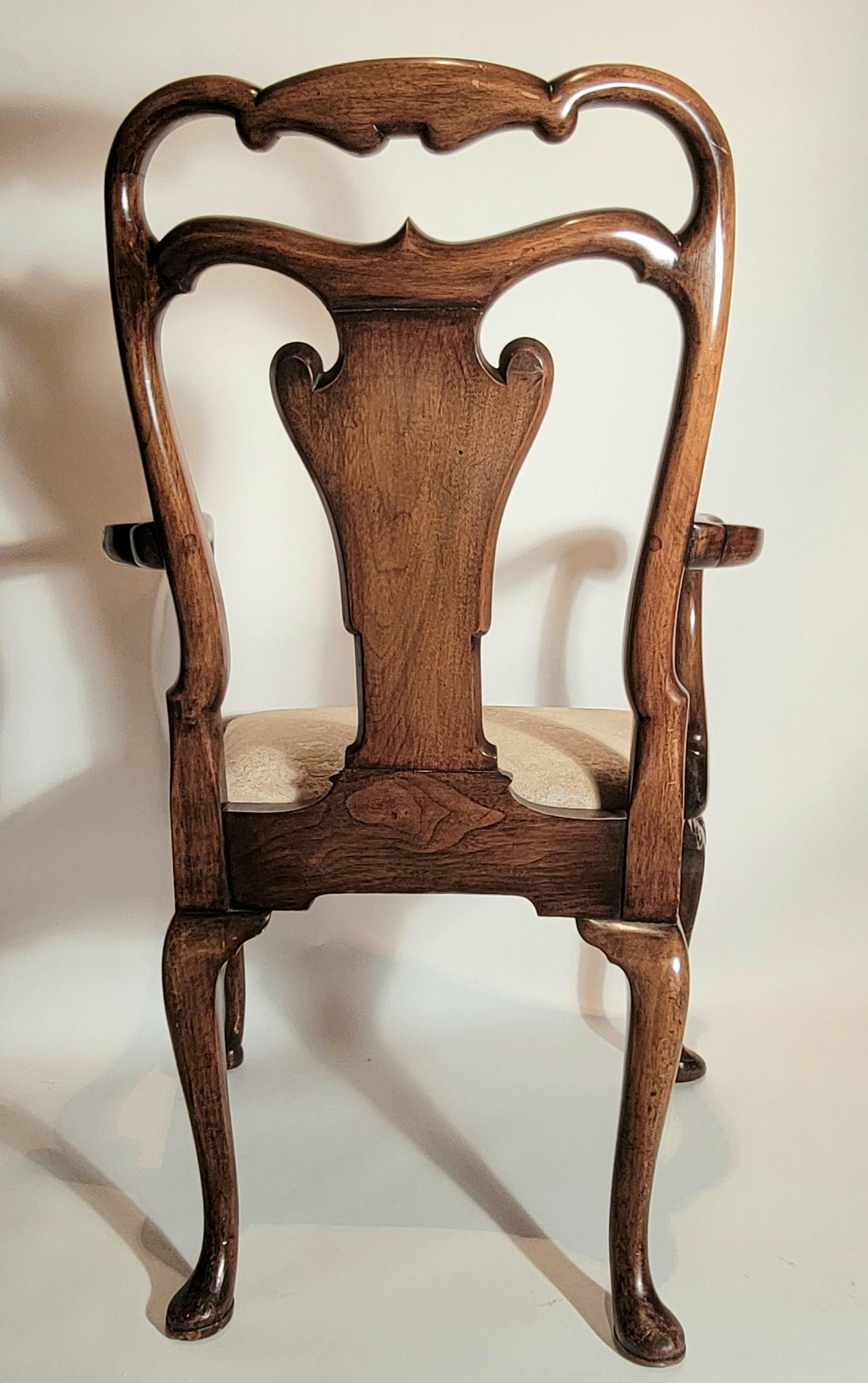 Pair of Antique  English Burl Walnut Arm Chairs, circa 1860-1870 For Sale 3