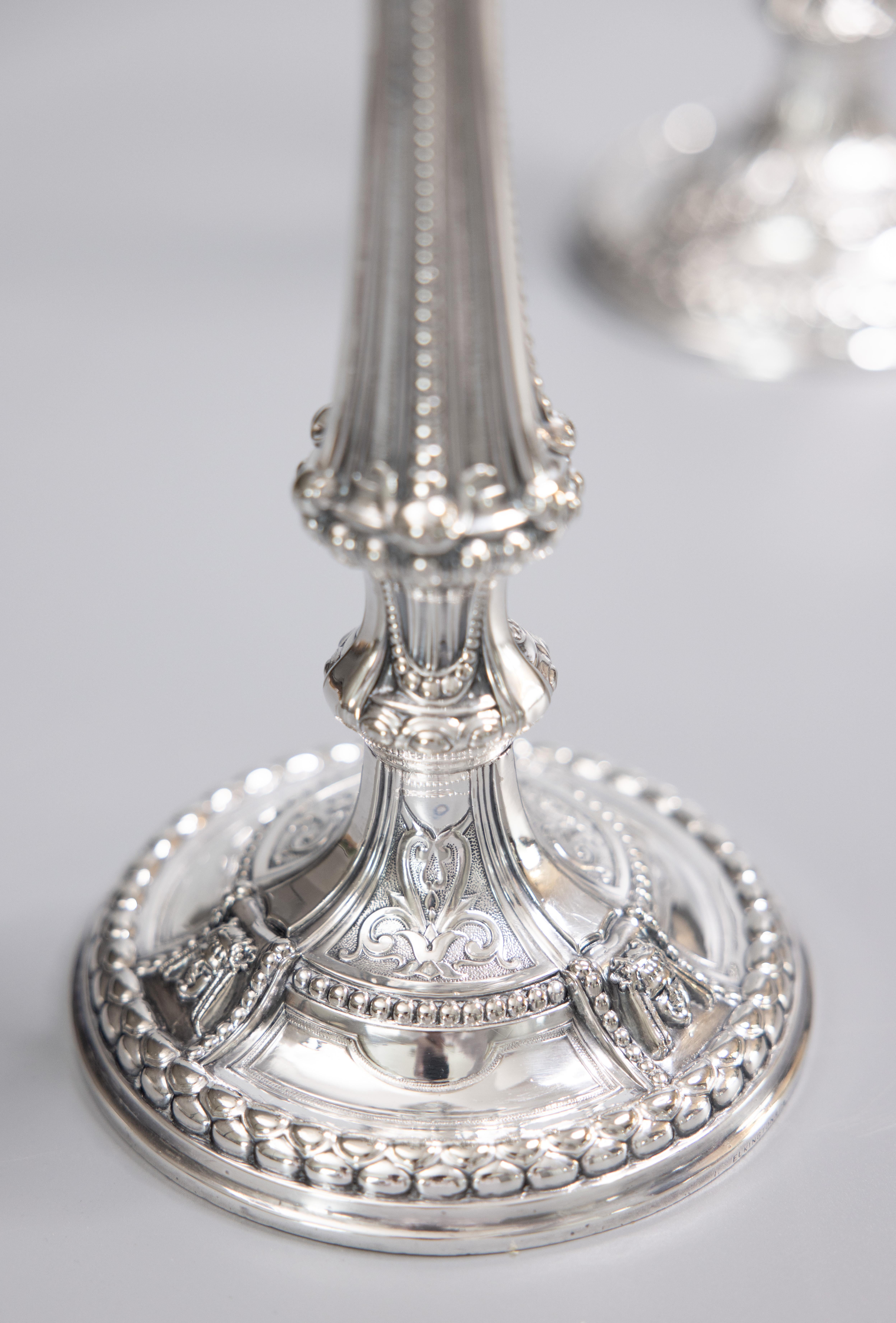 Pair of Antique English Elkington Neoclassical Silver Plate Candlesticks c. 1899 For Sale 1
