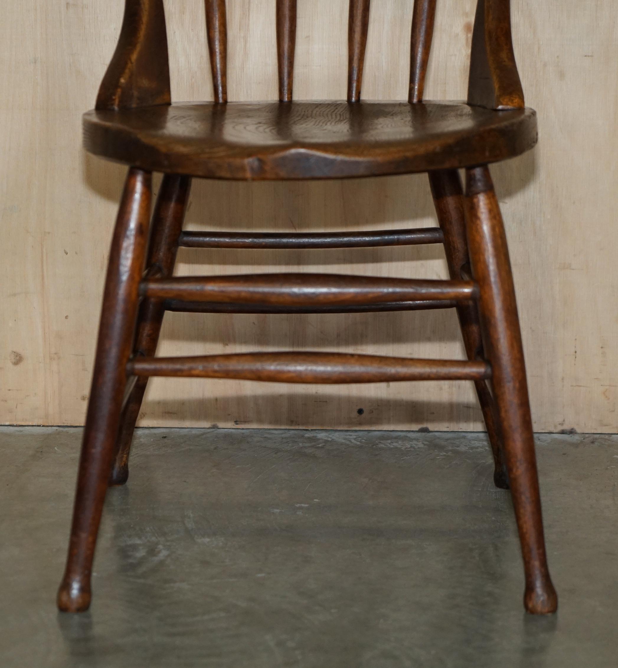 PAiR OF ANTIQUE ENGLISH ELM WINDSOR STICK BACK CHAIRS STAMPED LEA HALL INFANTRY For Sale 2