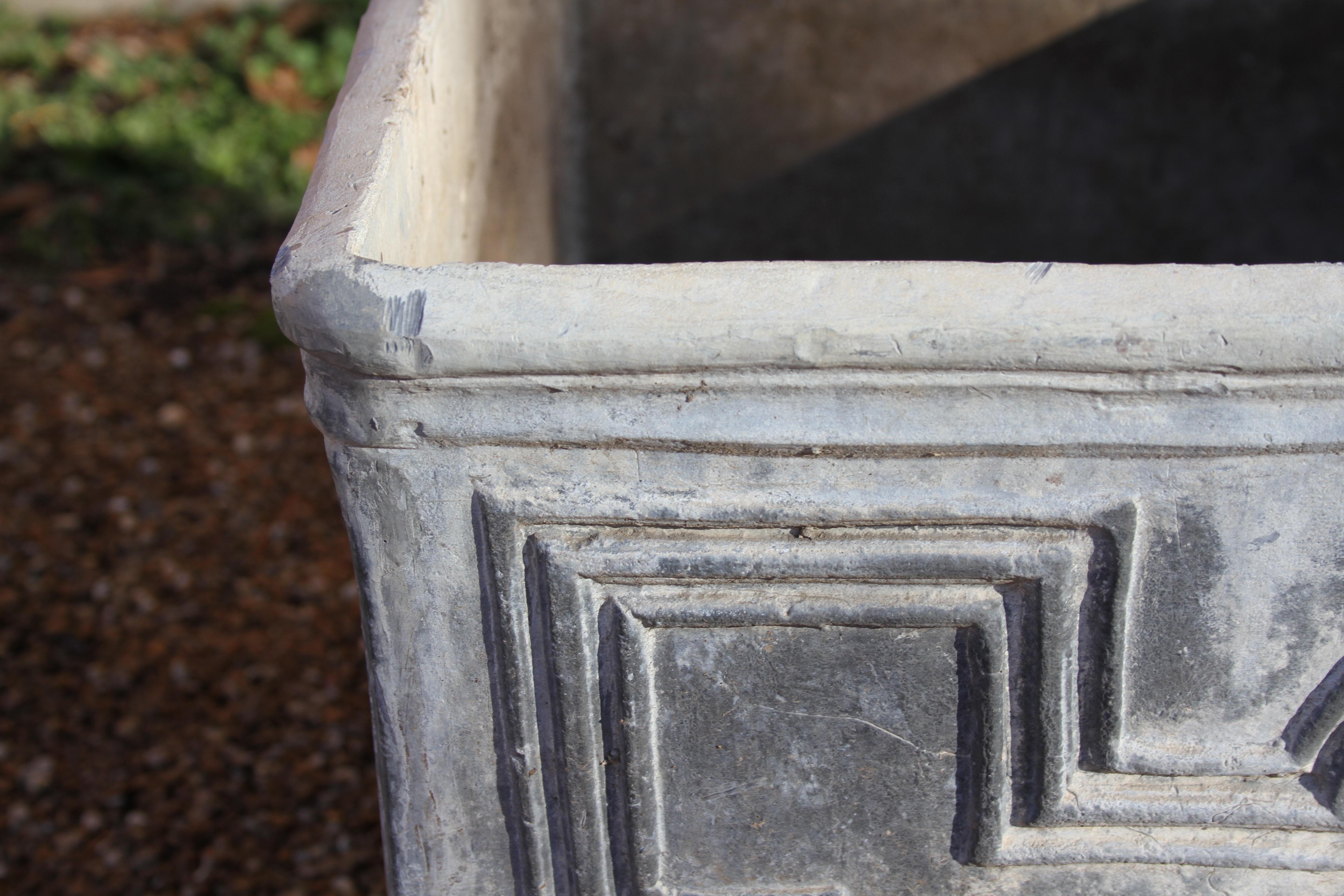 lion head planters