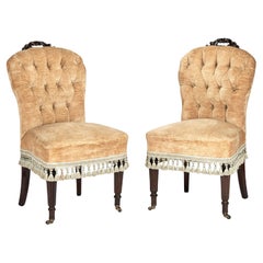 Coppia di antiche poltrone inglesi Petite Side Chairs