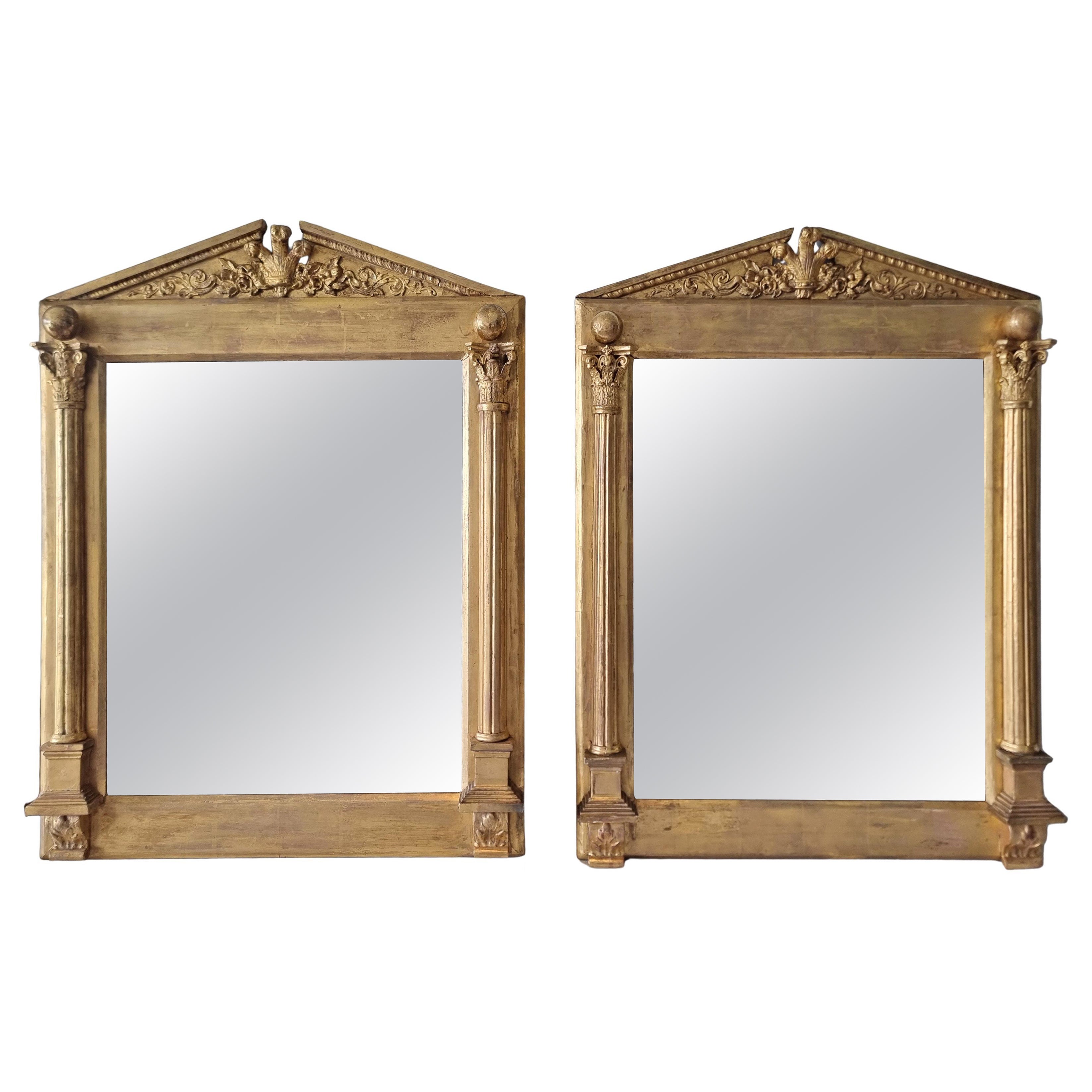 Paire d'anciens miroirs dorés de style Régence anglaise en vente