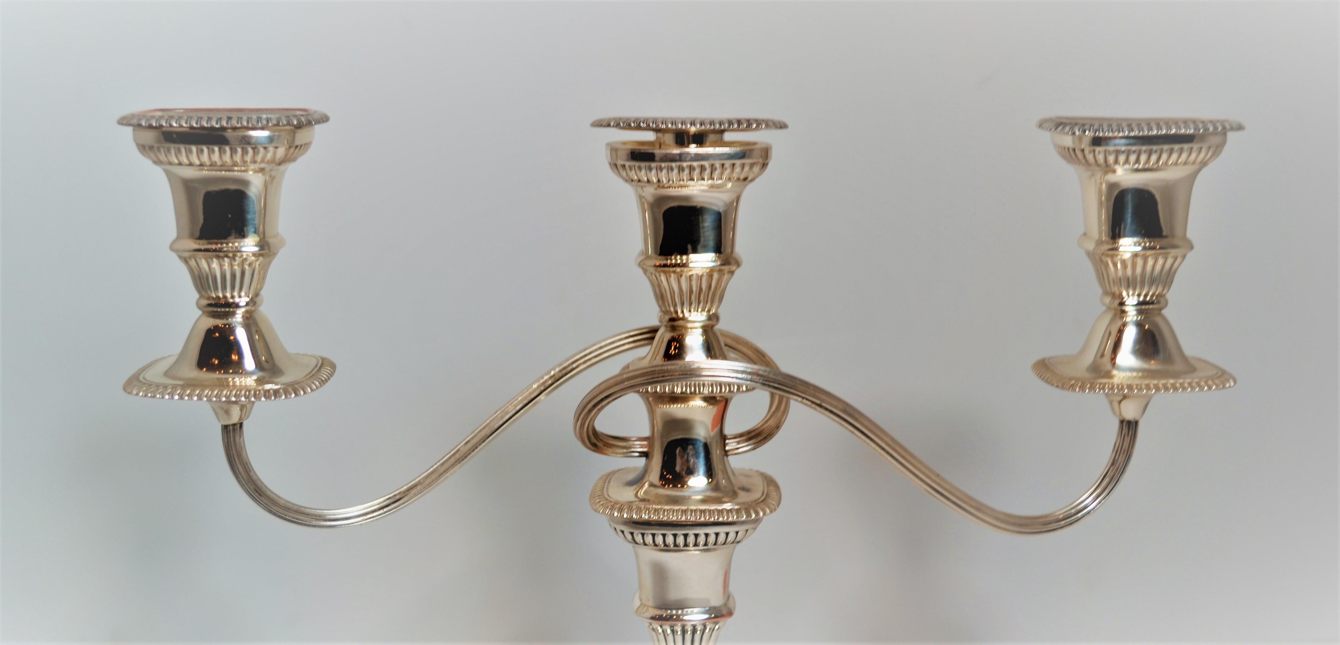 Pair of Antique English Sheffield Candlesticks In Good Condition For Sale In New Orleans, LA