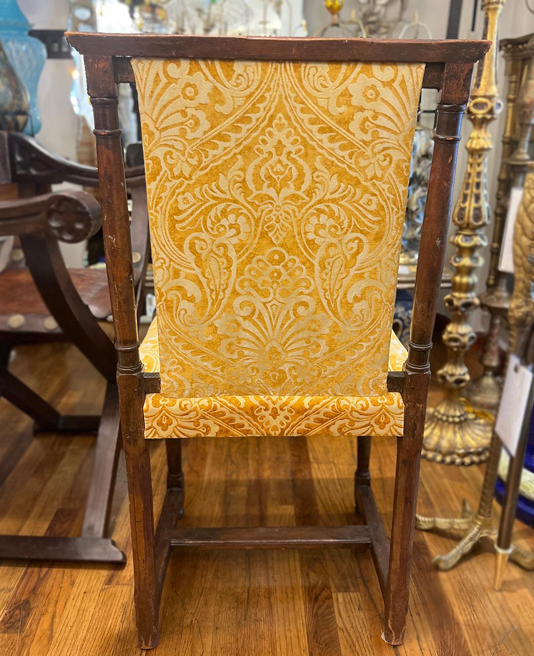 Paire de chaises d'appoint anglaises anciennes en vente 1
