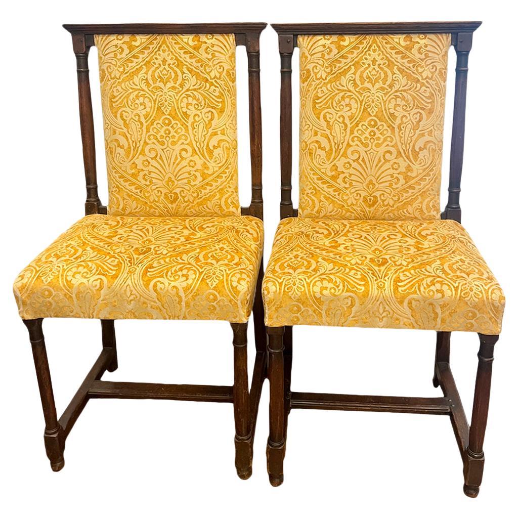 Paire de chaises d'appoint anglaises anciennes en vente