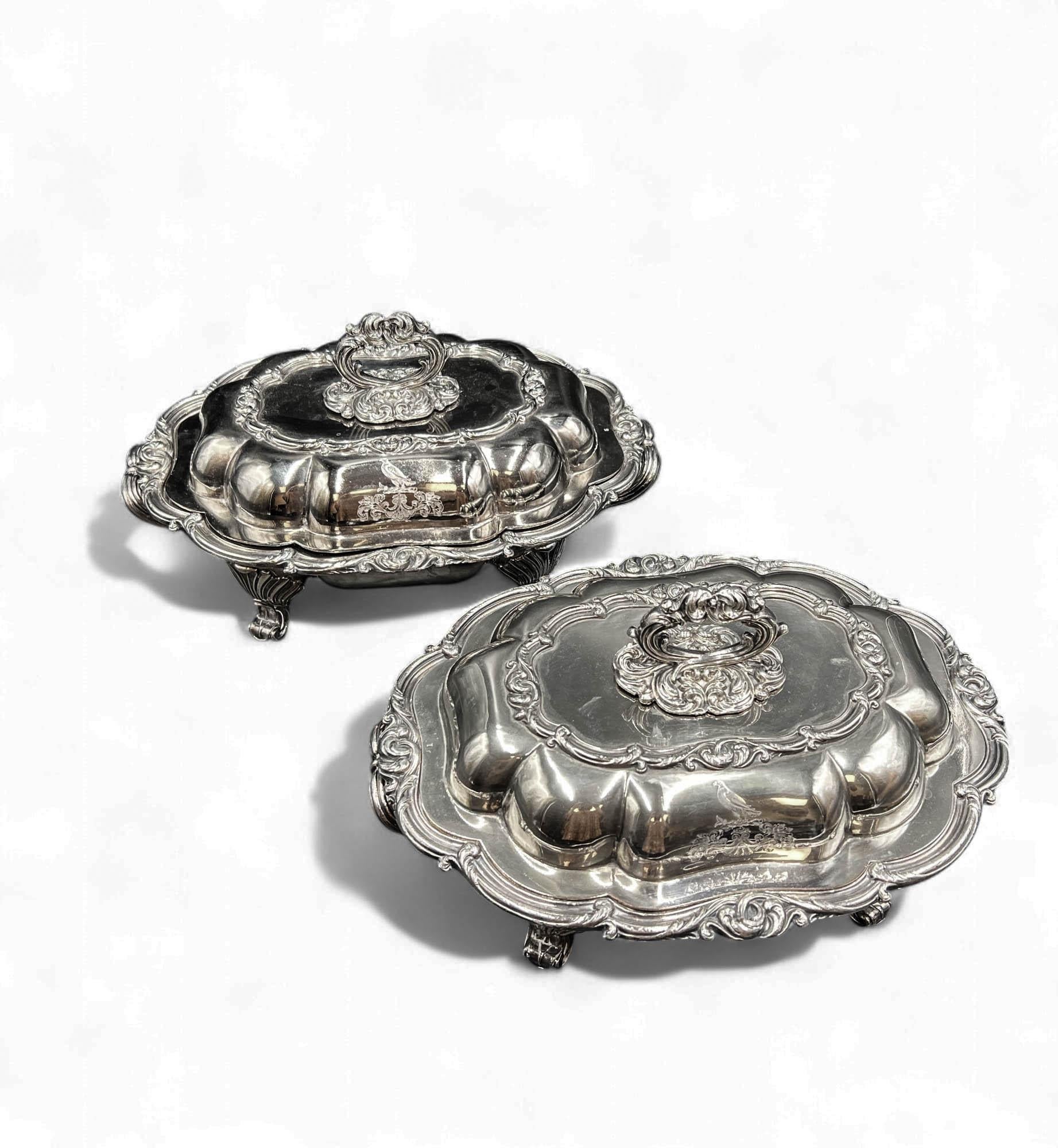 Paar antike englische dreiteilige Entrée-Servierplatten aus Silber, Sheffield (Viktorianisch) im Angebot