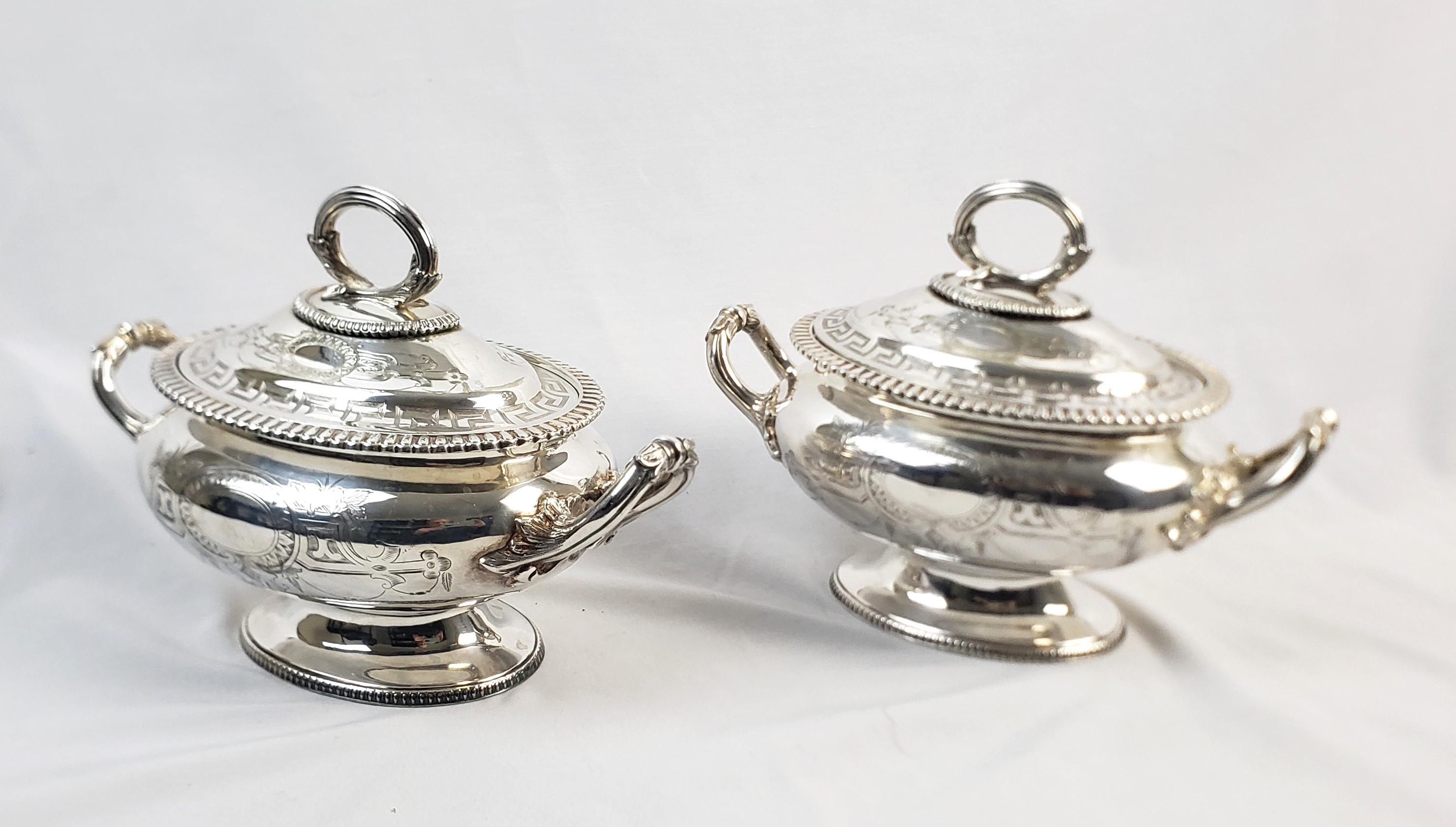 Machine-Made Pair of Antique English Silver Plated Covered Sauce Tureens For Sale