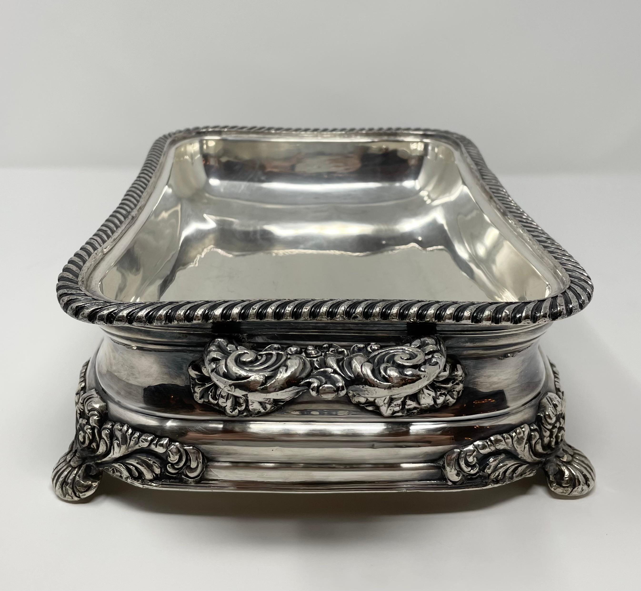 19th Century Pair of Antique English Silver Plated Entree Dishes, circa 1830-40