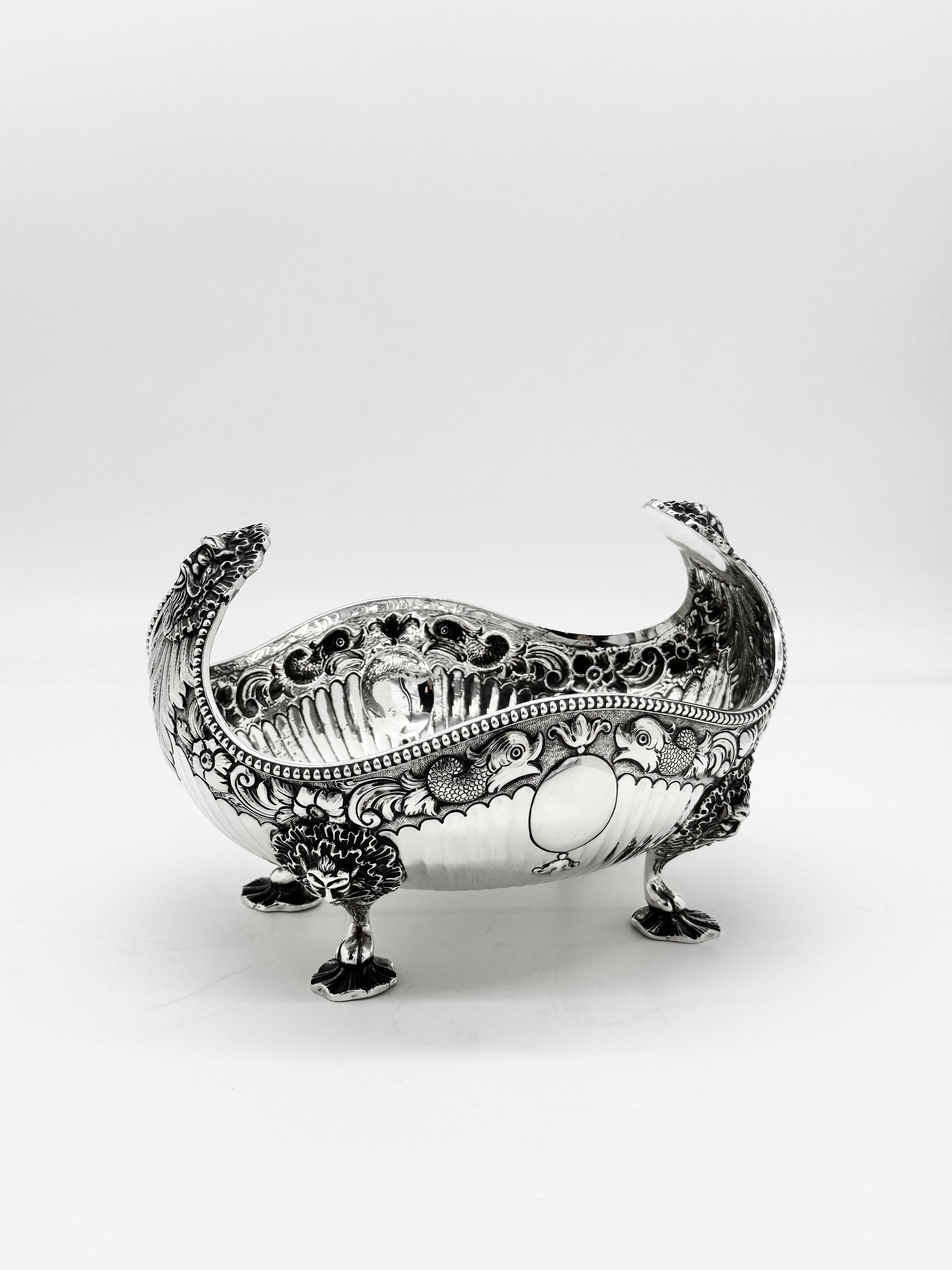 Début du 20ème siècle Paire de plats à fruits anciens en argent sterling anglais en vente