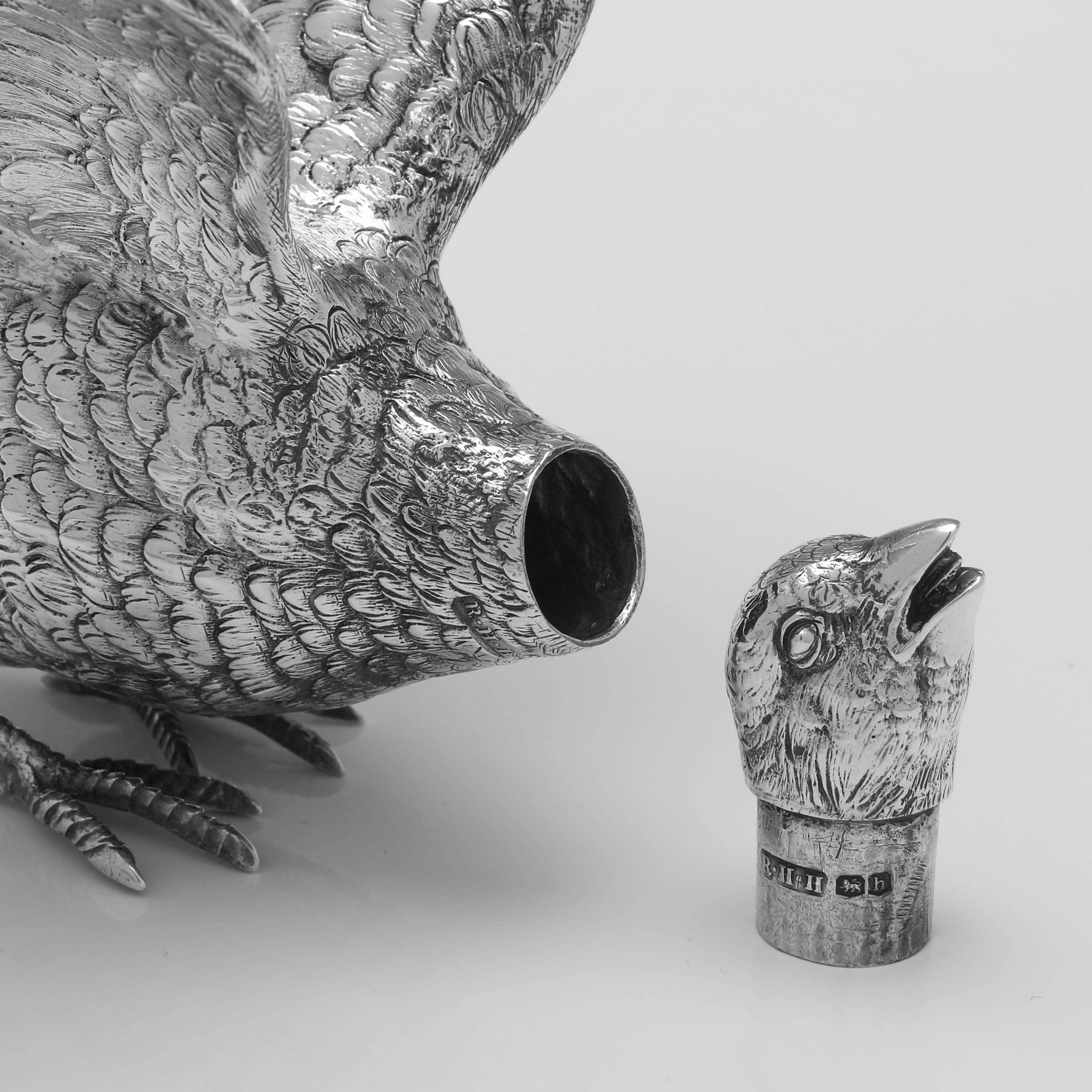 Coppia di antichi modelli di fagiani inglesi in argento sterling realizzati nel 1925 in vendita 3