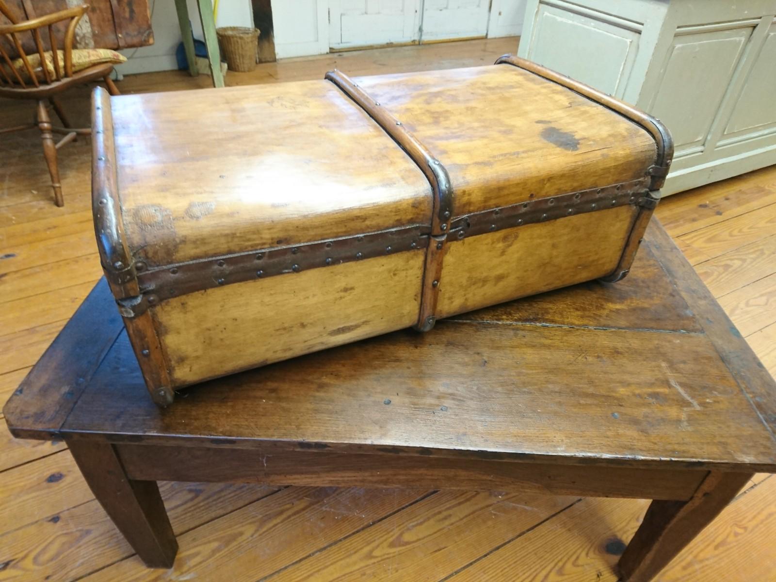 Pair of Antique English Suitcases 2