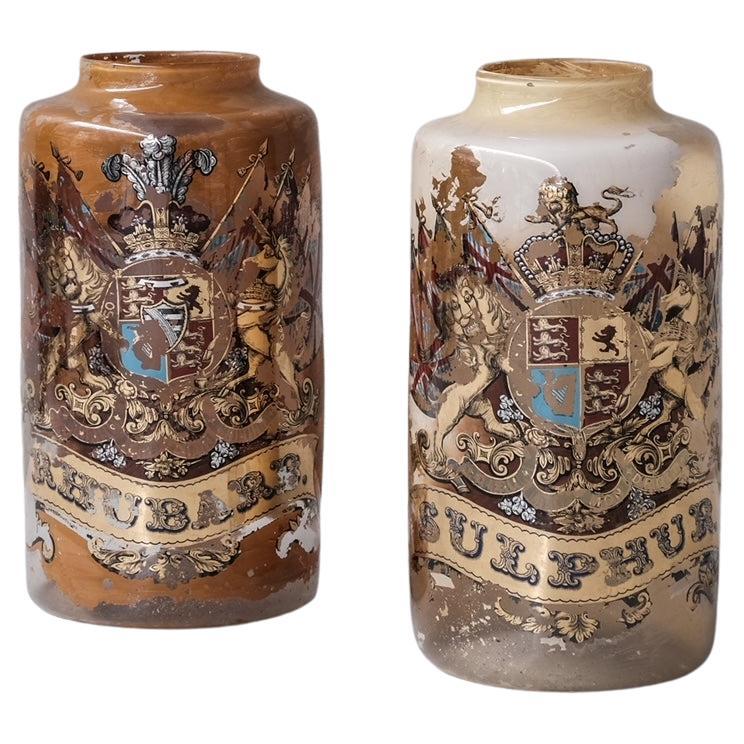 Paire de pots d'apothicaire anglais anciens en verre XL en vente