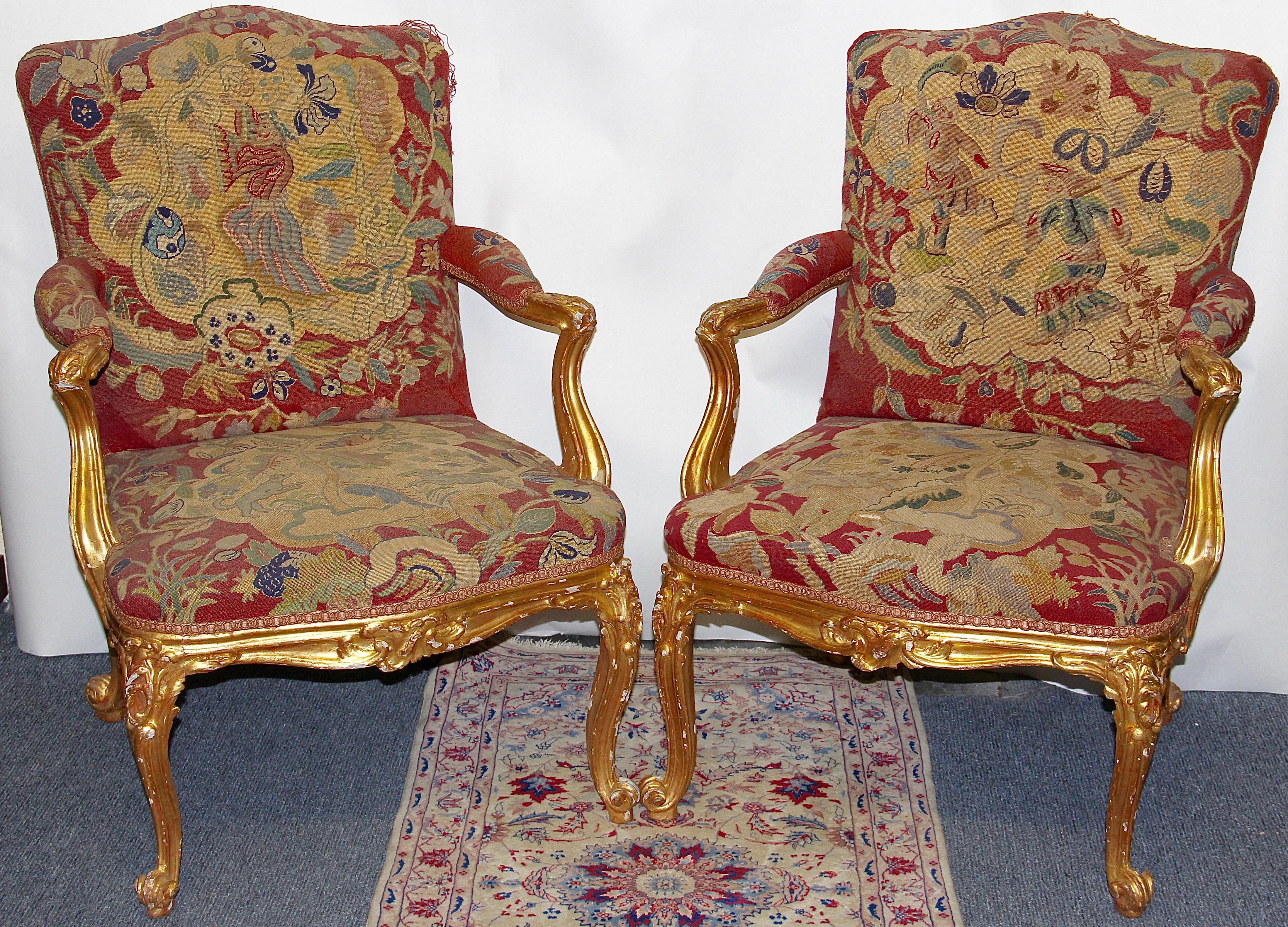 A pair of antique Baroque armchairs. Gilded. With original tapestry.

Age-related condition. Gilding partially chipped off. Original condition.