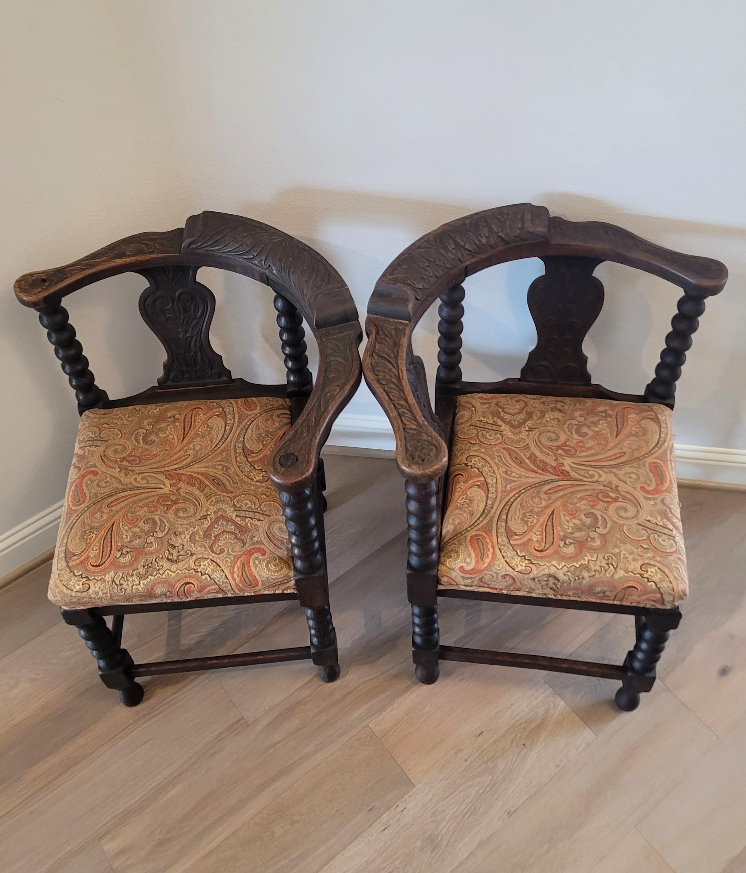 Pair of Antique European Carved Oak Corner Chairs For Sale 11