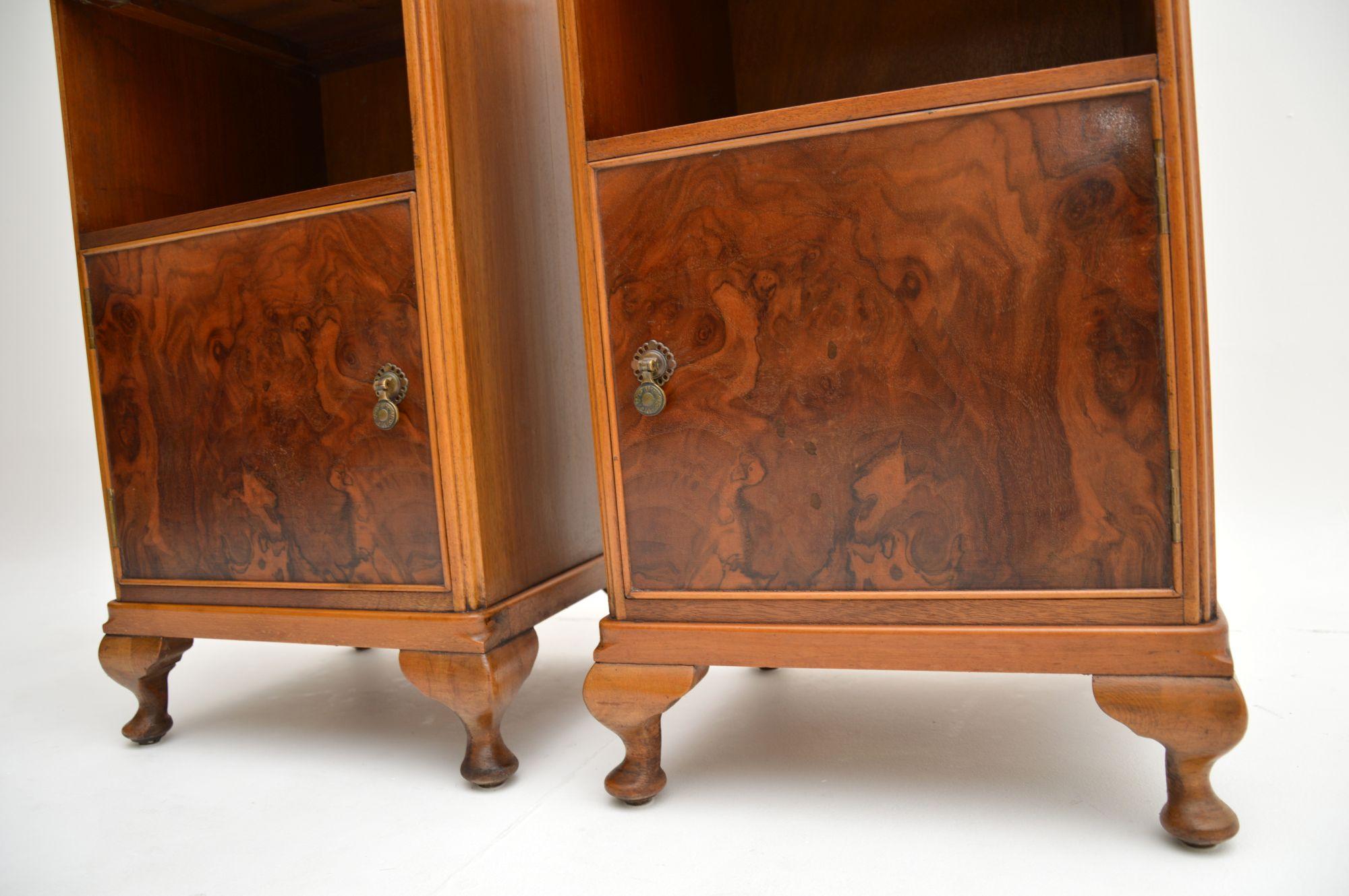 Pair of Antique Figured Walnut Bedside Cabinets 3