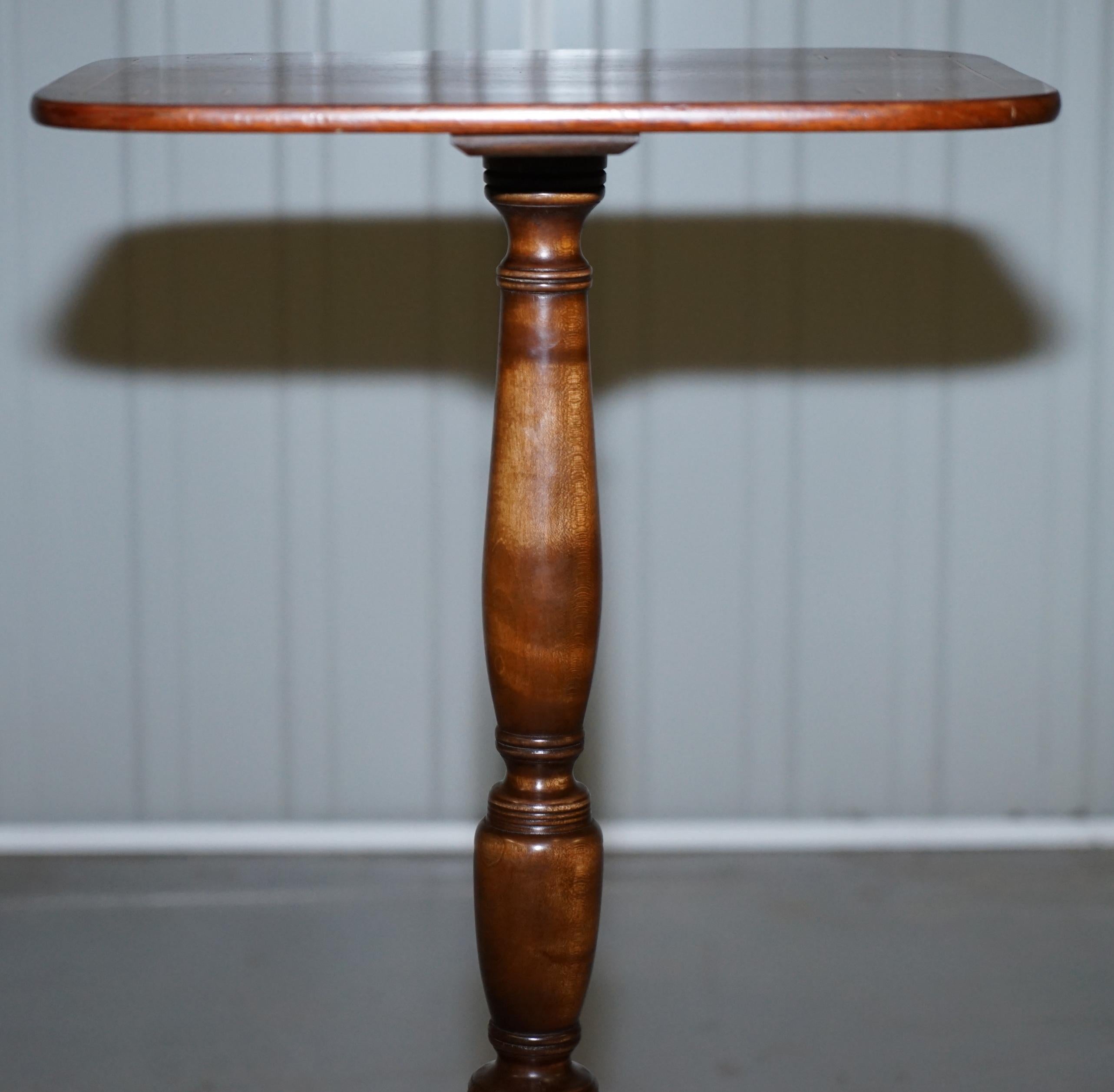 Pair of Antique Flamed Walnut & Inlaid Regency Style Tripod Side End Lamp Tables For Sale 9
