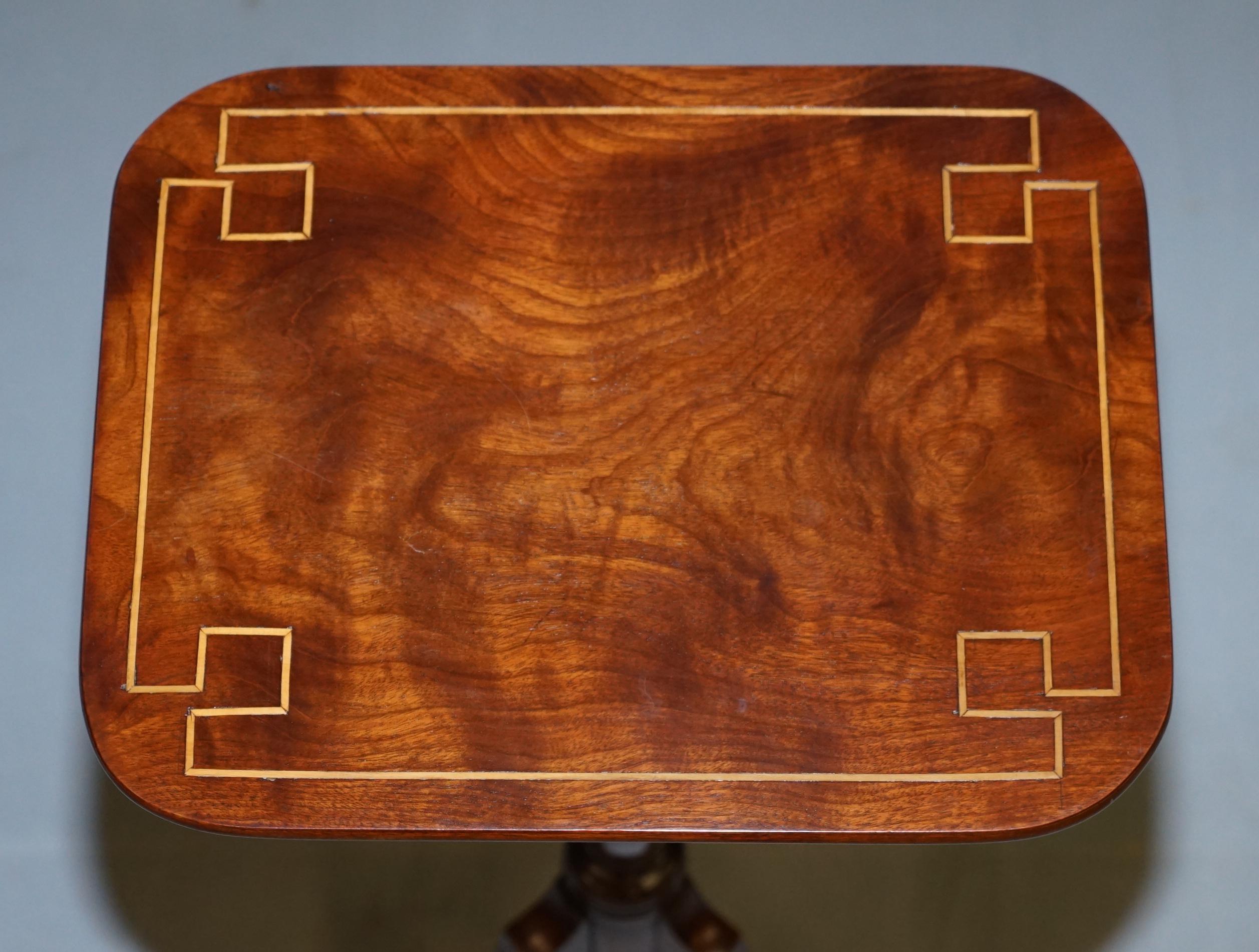 20th Century Pair of Antique Flamed Walnut & Inlaid Regency Style Tripod Side End Lamp Tables For Sale