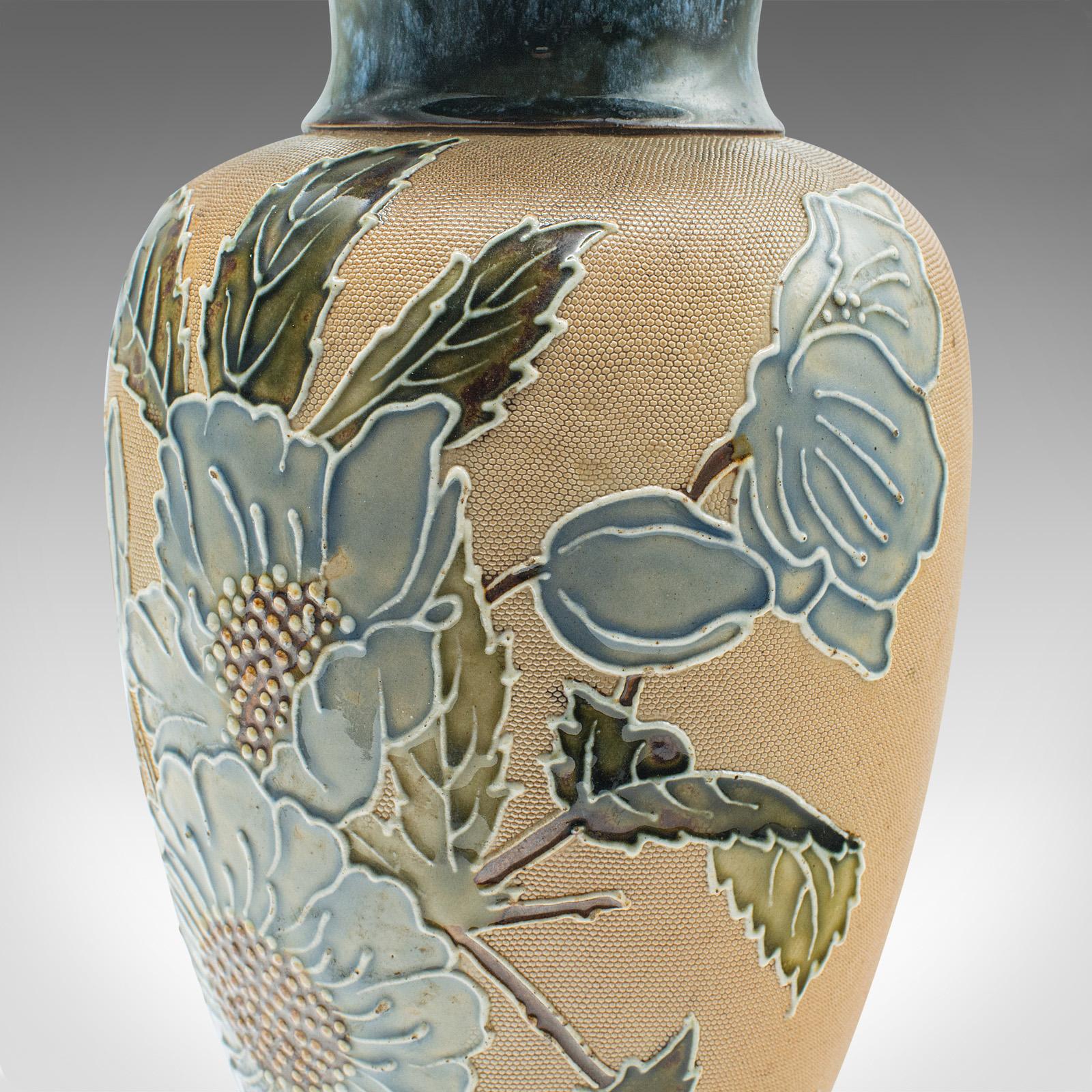Paire de vases à fleurs anciens anglais, céramique, urne d'exposition édouardienne, vers 1910 en vente 4