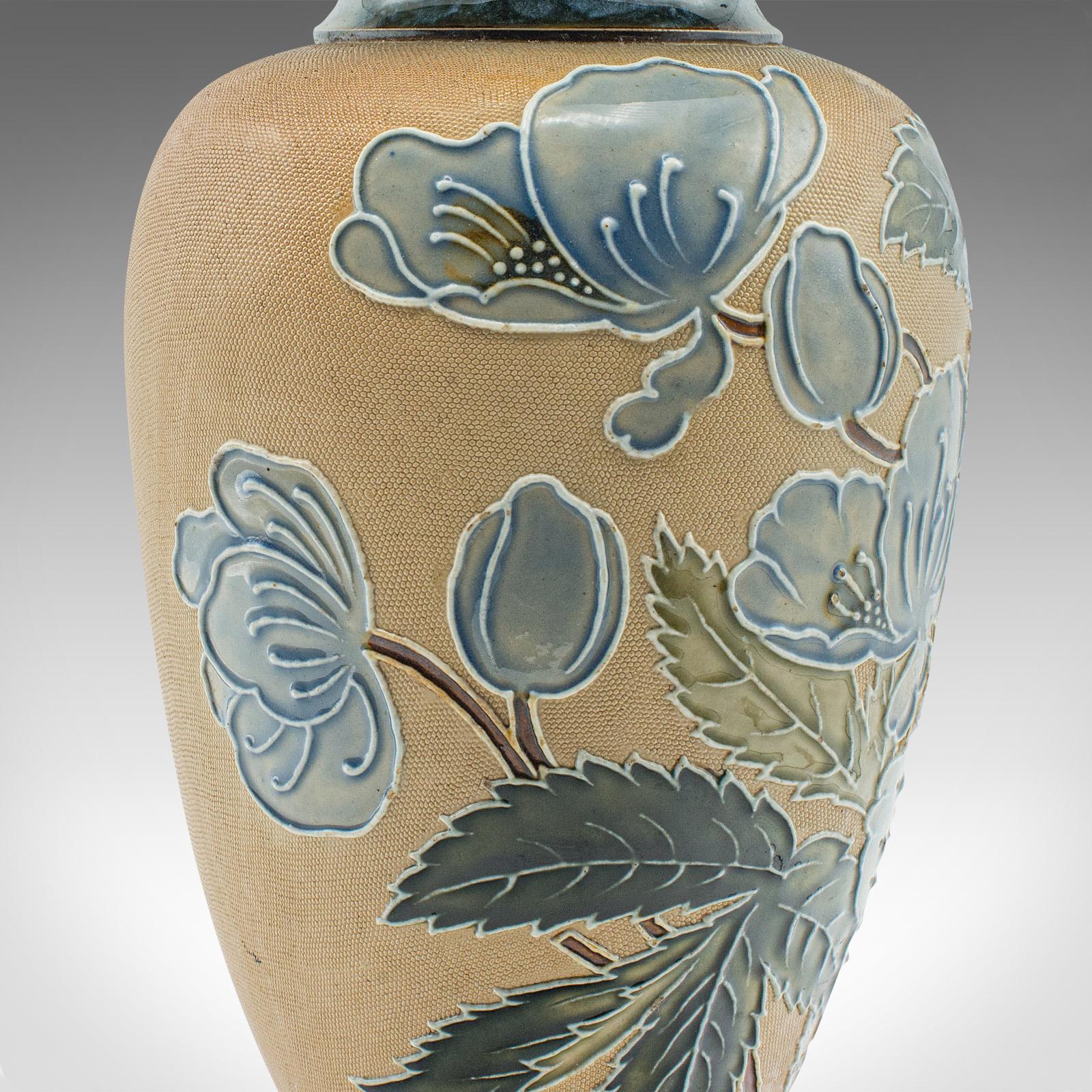 Paire de vases à fleurs anciens anglais, céramique, urne d'exposition édouardienne, vers 1910 en vente 2