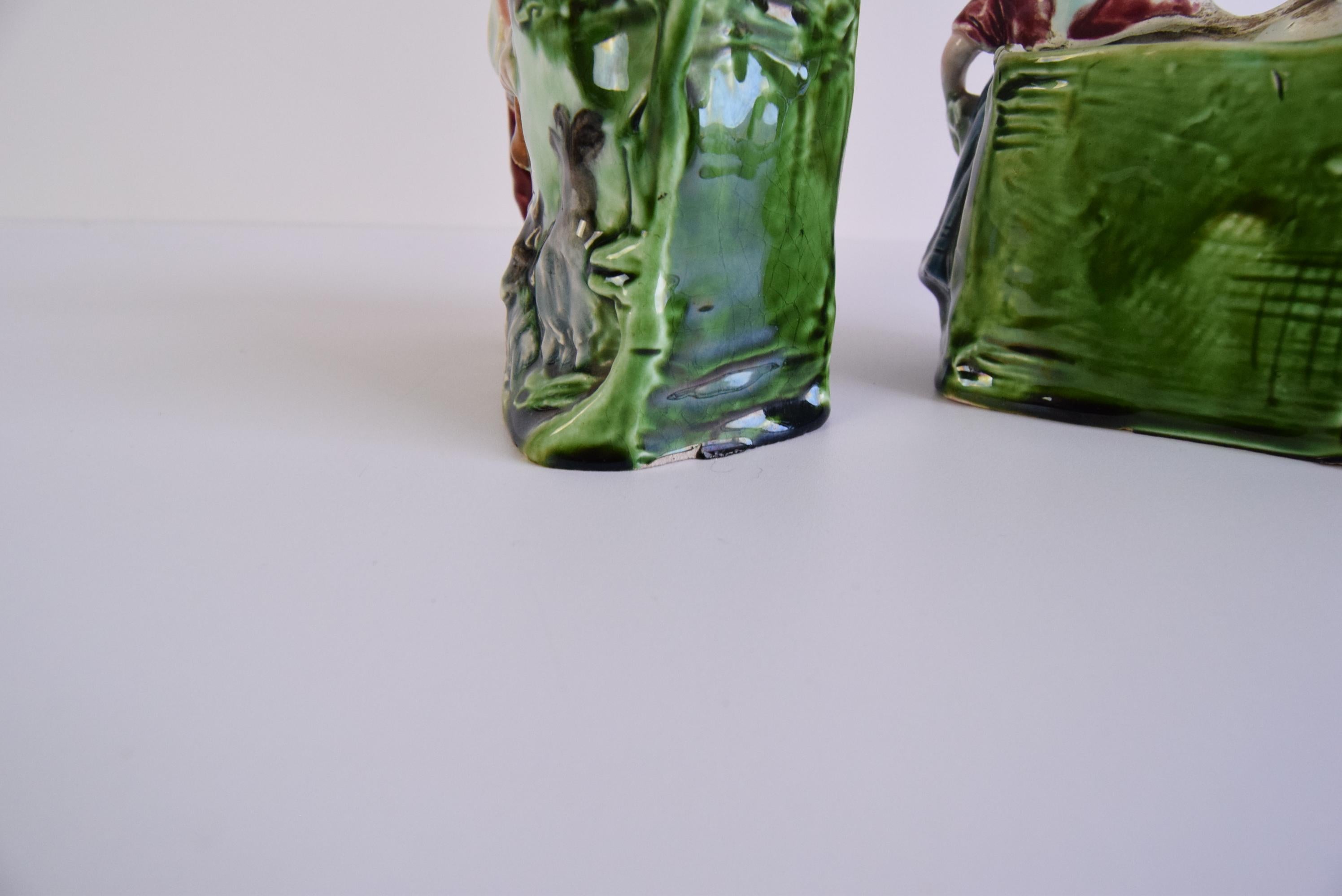 Paire de vases à fleurs anciens, majolique signée HK, berger et bergère en vente 2