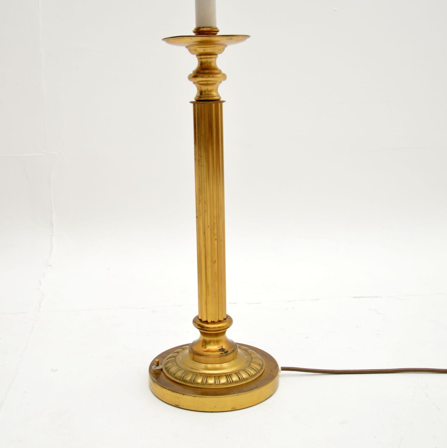 Pair of Antique Fluted Brass Table Lamps For Sale 2