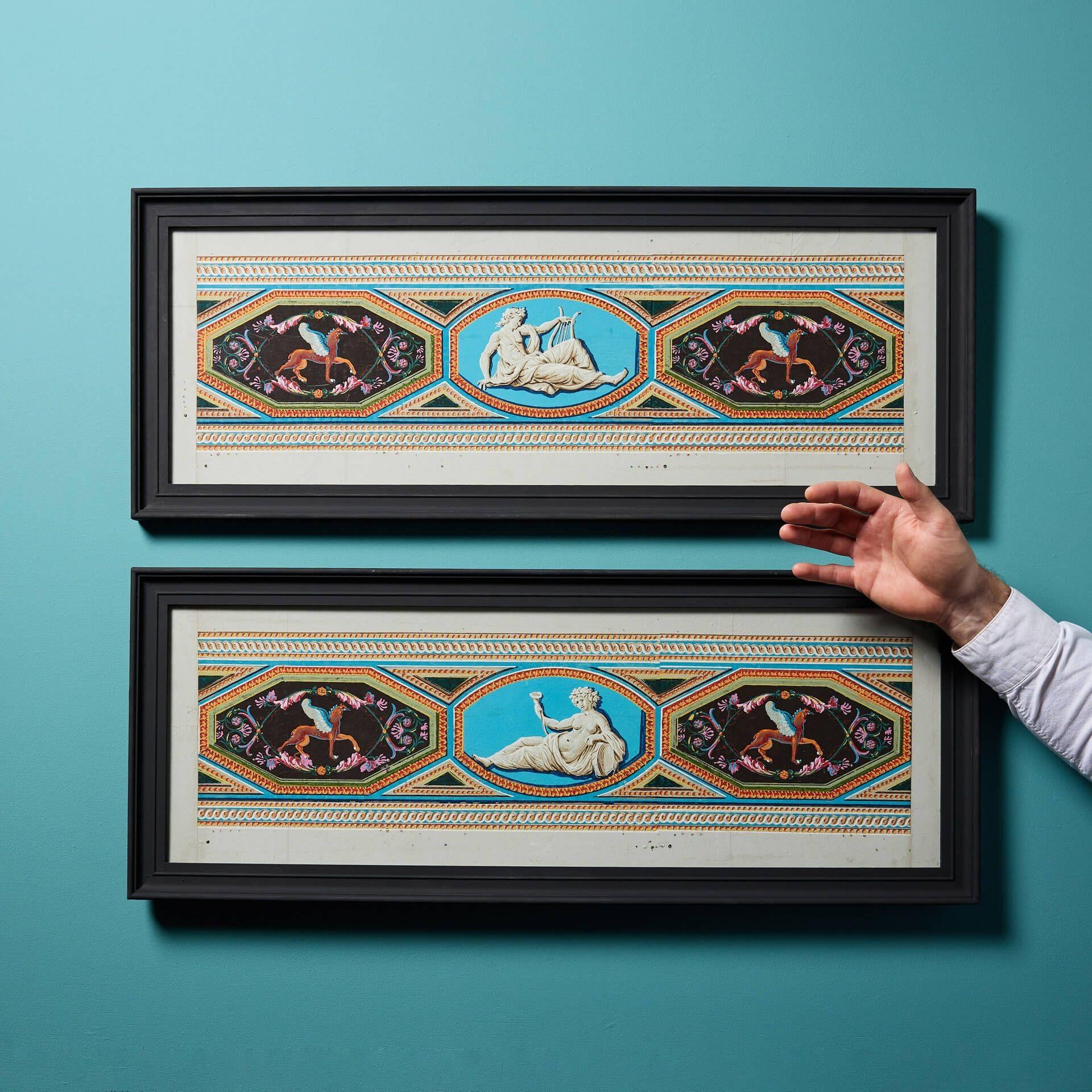 Paire de frises classiques polychromes encadrées.

Ces encadrements du XIXe siècle sont fabriqués à partir d'un rouleau de papier peint classique imprimé à la main dans un beau style géorgien.

Des personnages néoclassiques sont allongés dans des