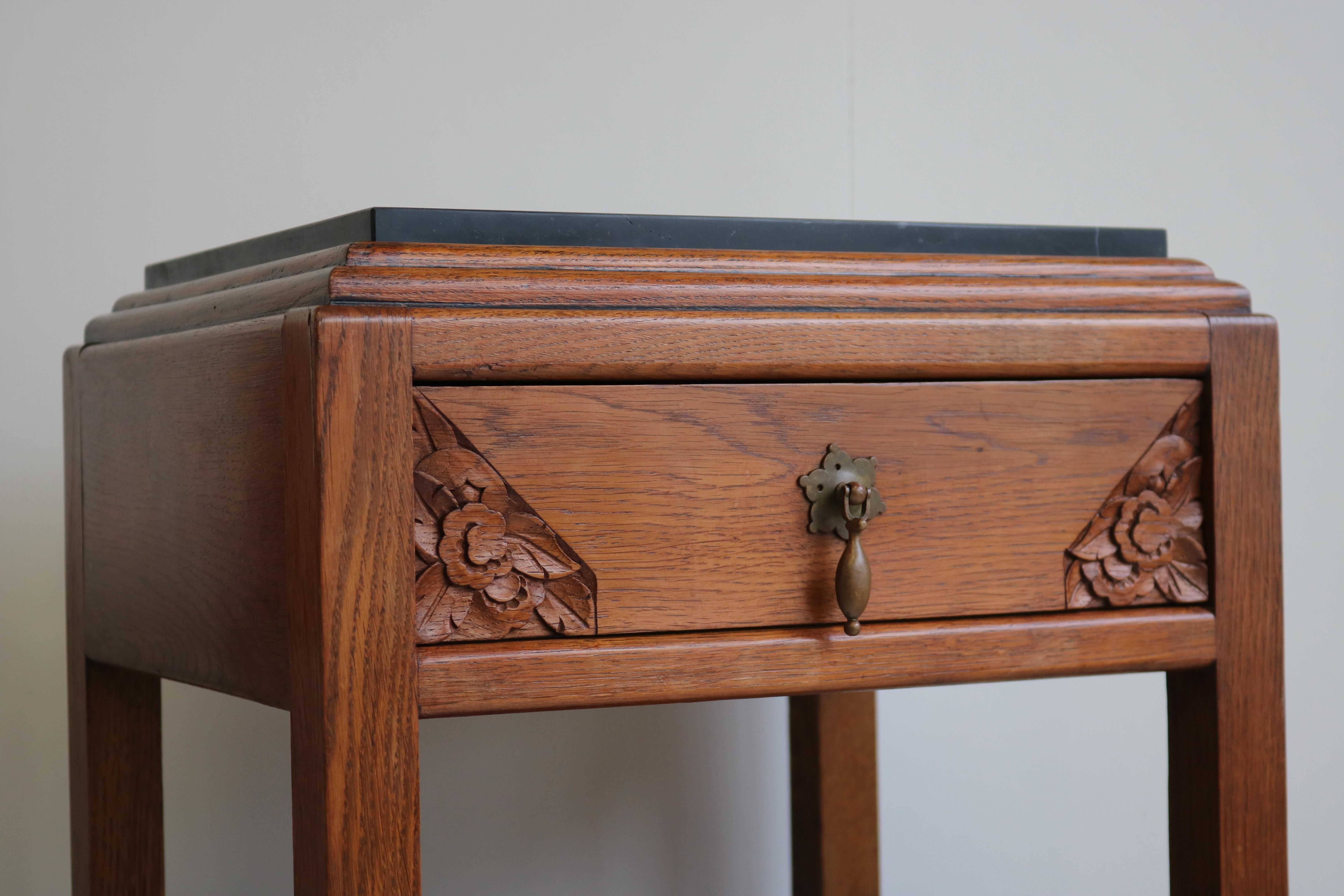 Carved Pair of Antique French Art Deco Nightstands / Bedside Tables Oak Black Marble