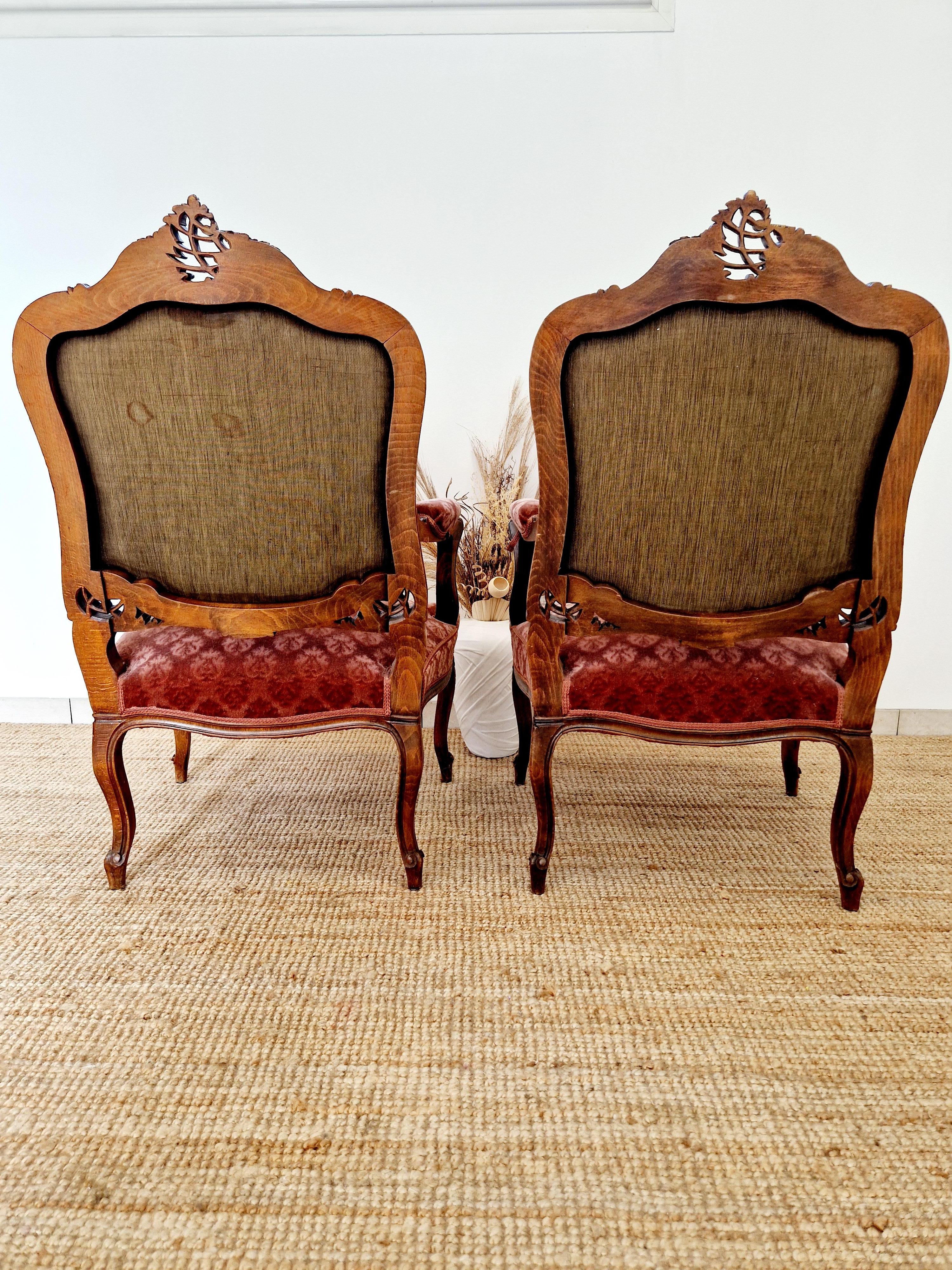 Coppia di sedie bergere francesi antiche in vendita 3