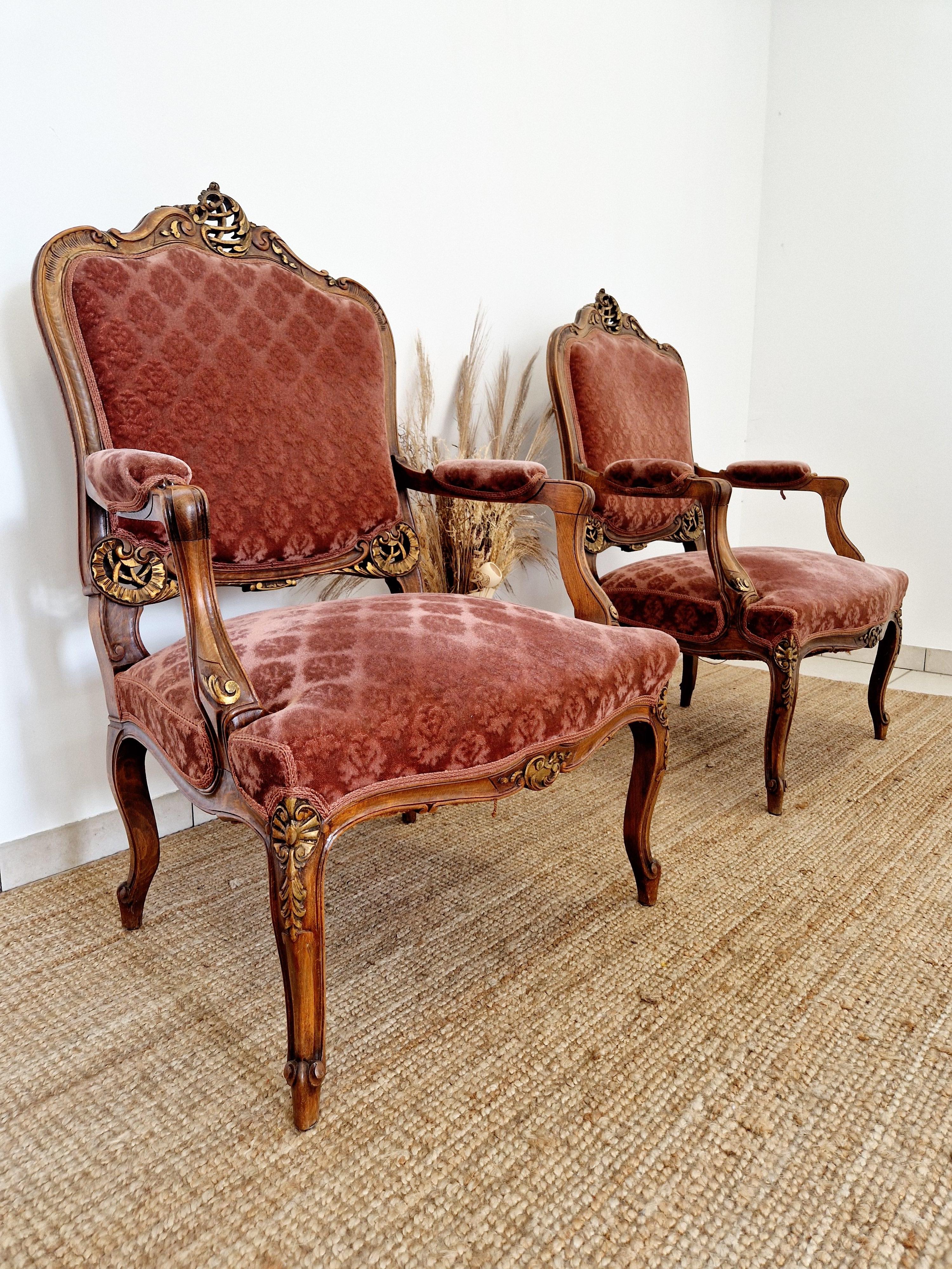 Coppia di sedie bergere francesi antiche In condizioni buone in vendita a Buxton, GB