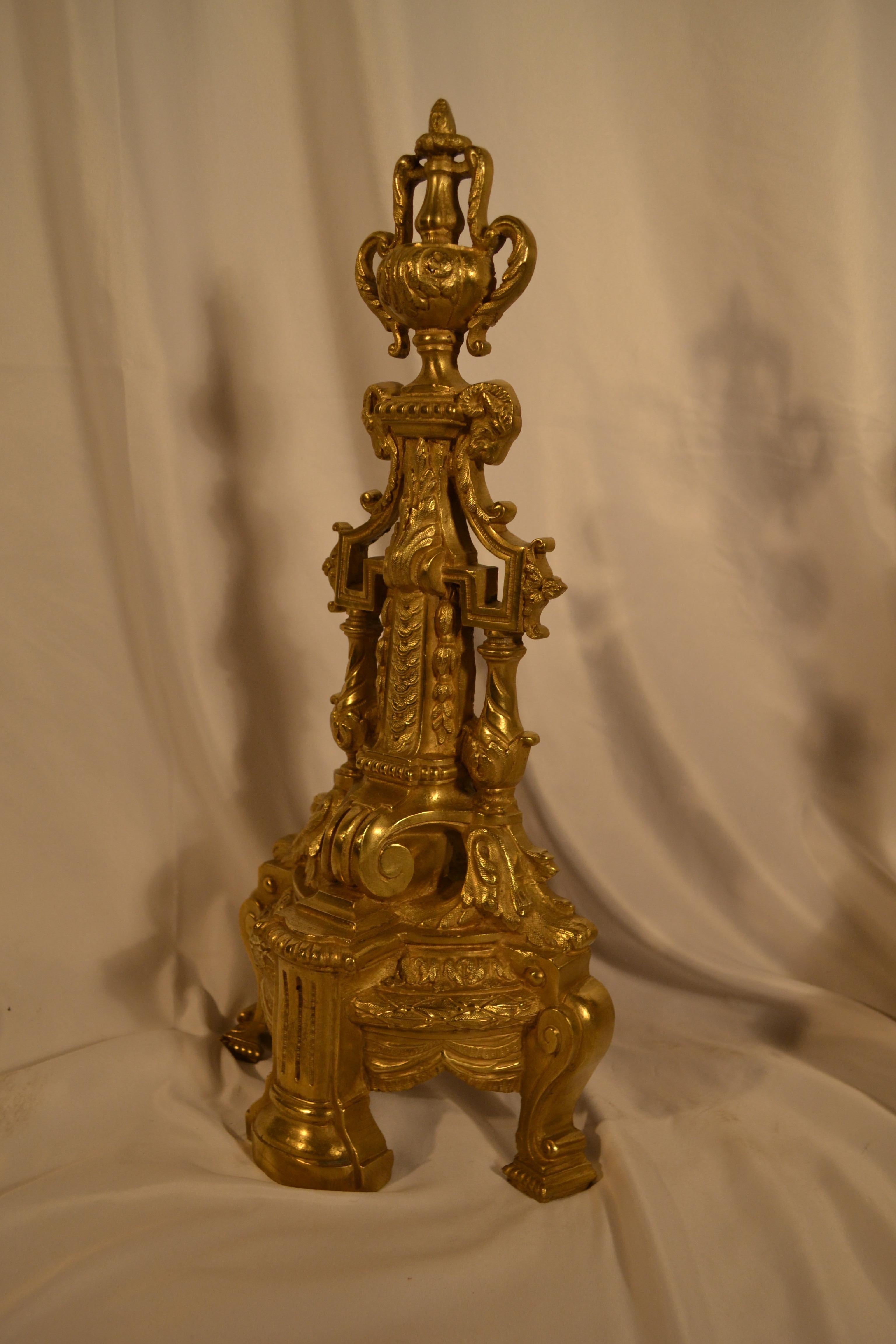 Coppia di antichi androni francesi in bronzo, circa 1880.
