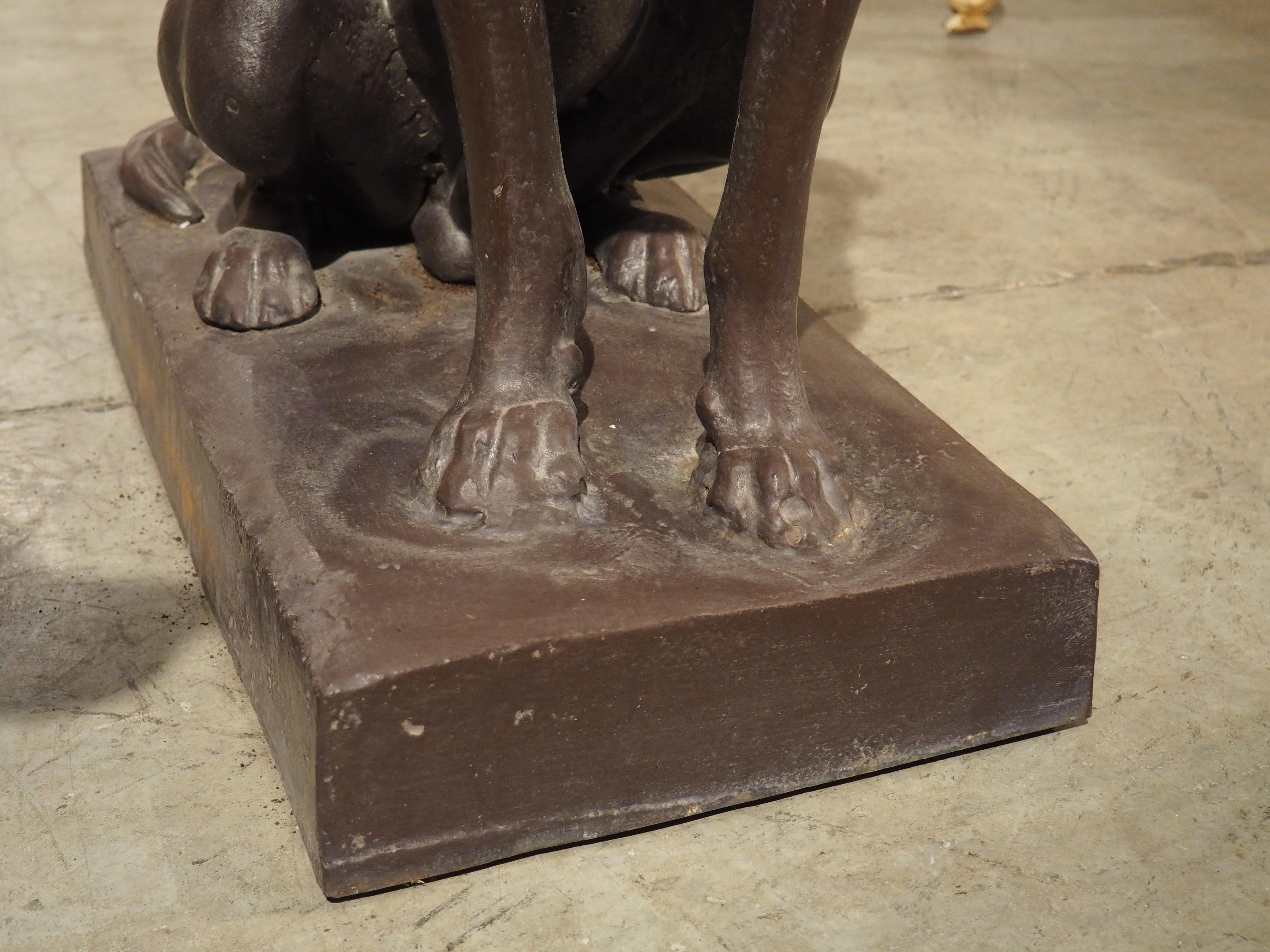 Paar Antique French Cast Iron Jagdhunde nach A. Jacquemart, CIRCA 1900 (Frühes 20. Jahrhundert) im Angebot