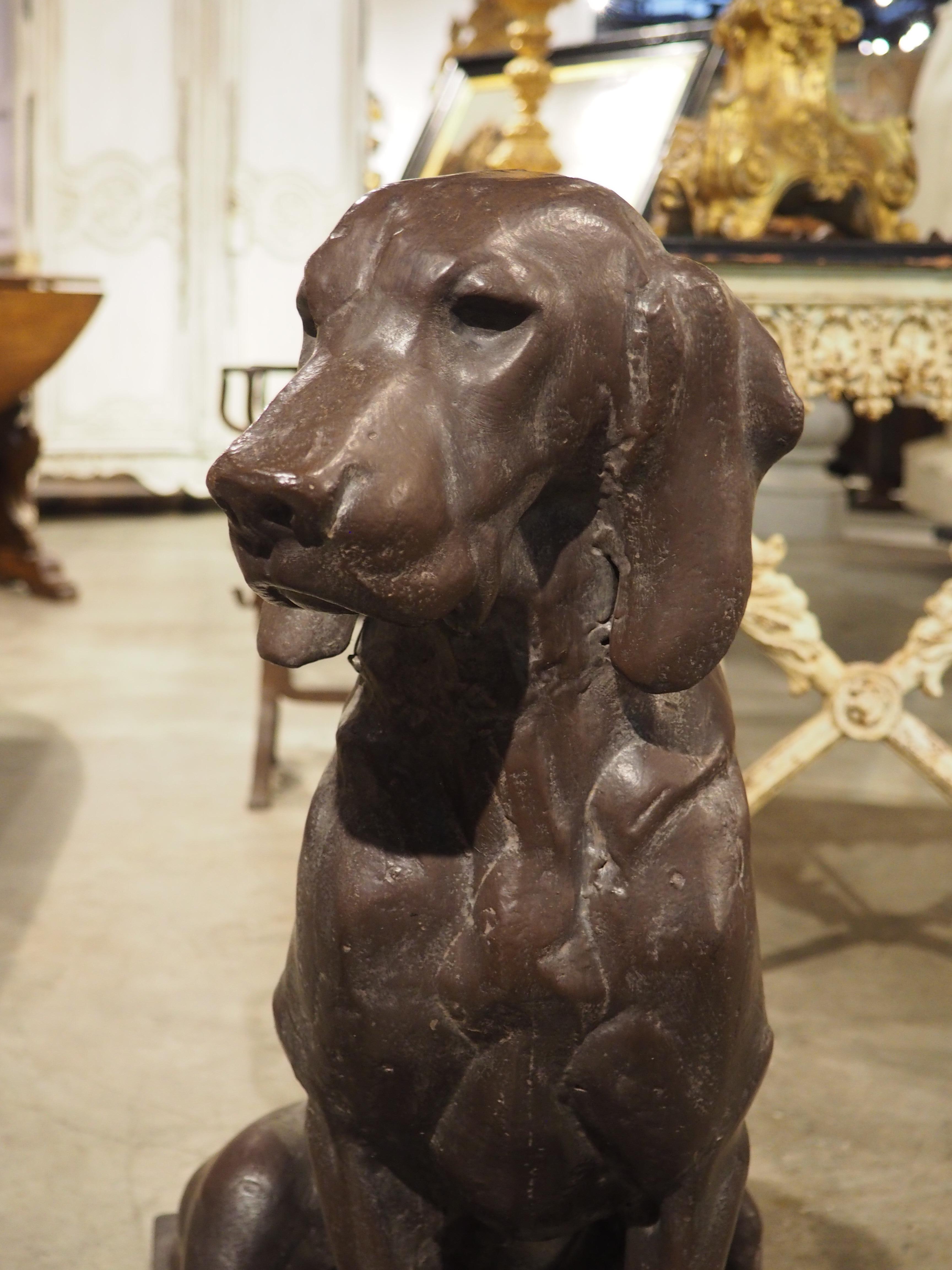Paar Antique French Cast Iron Jagdhunde nach A. Jacquemart, CIRCA 1900 (Metall) im Angebot