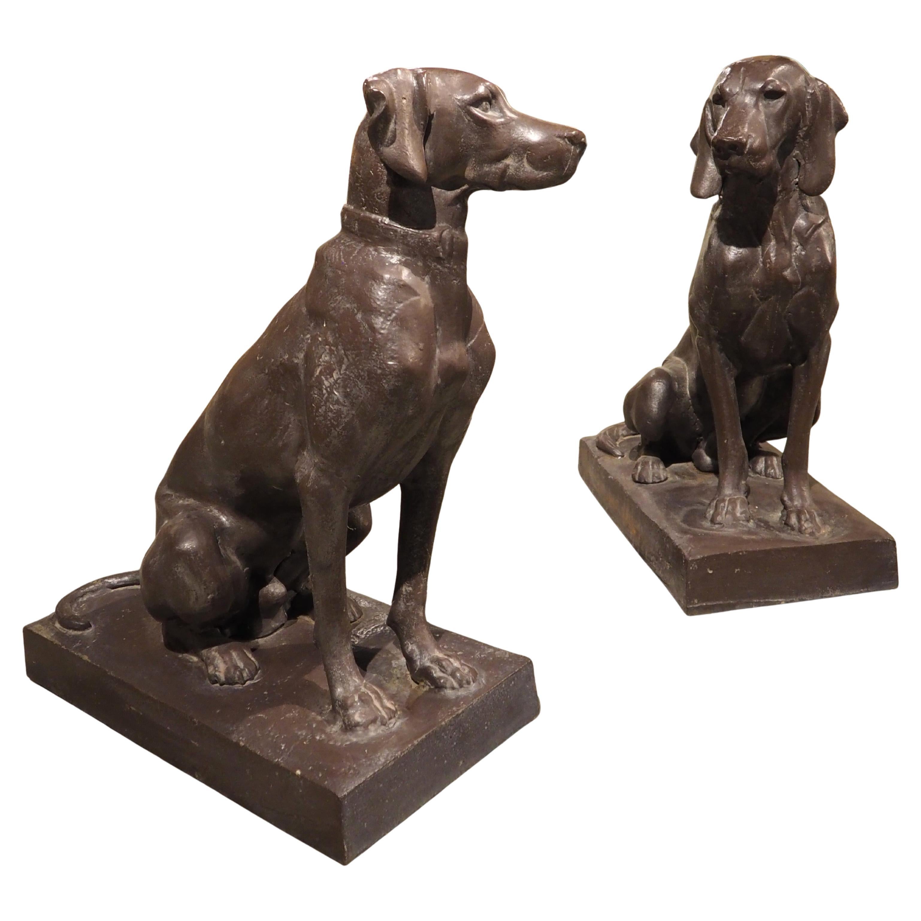 Paar Antique French Cast Iron Jagdhunde nach A. Jacquemart, CIRCA 1900 im Angebot