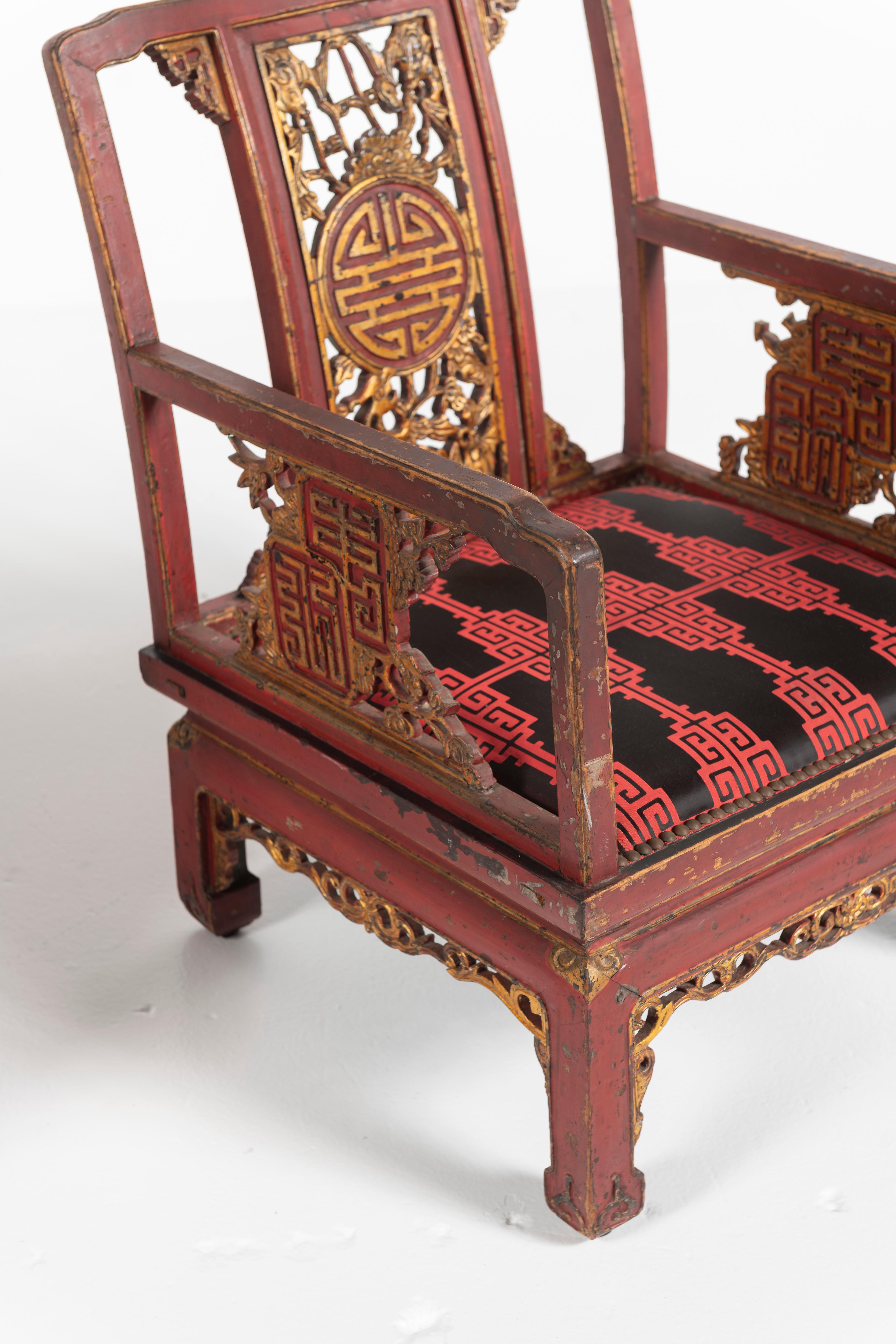 Pair of Antique French Chinoiserie Armchairs, Red and Gold Lacquer, 19th Century For Sale 7