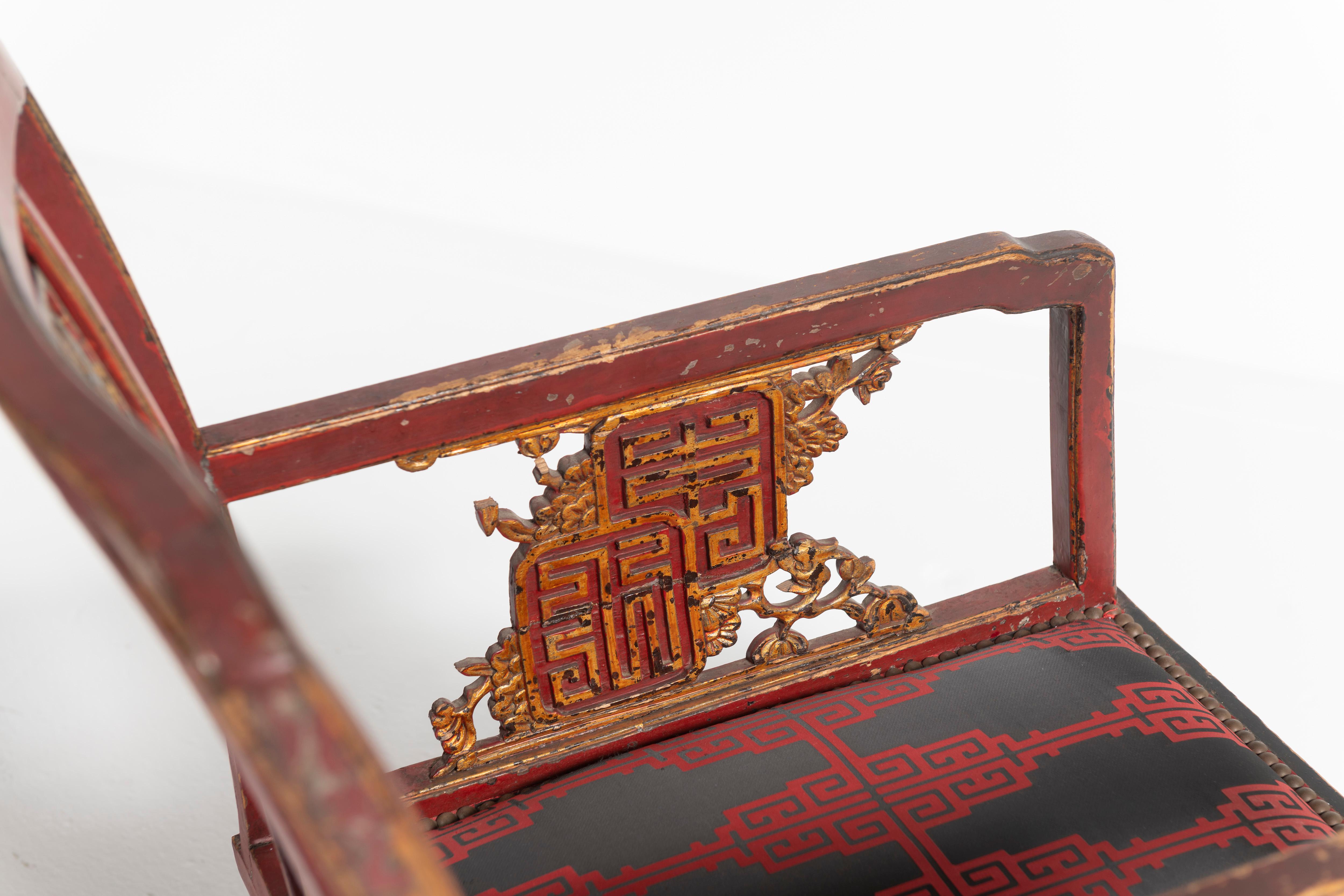 Paar antike französische Chinoiserie-Sessel, rot und goldfarben lackiert, 19. Jahrhundert im Angebot 9
