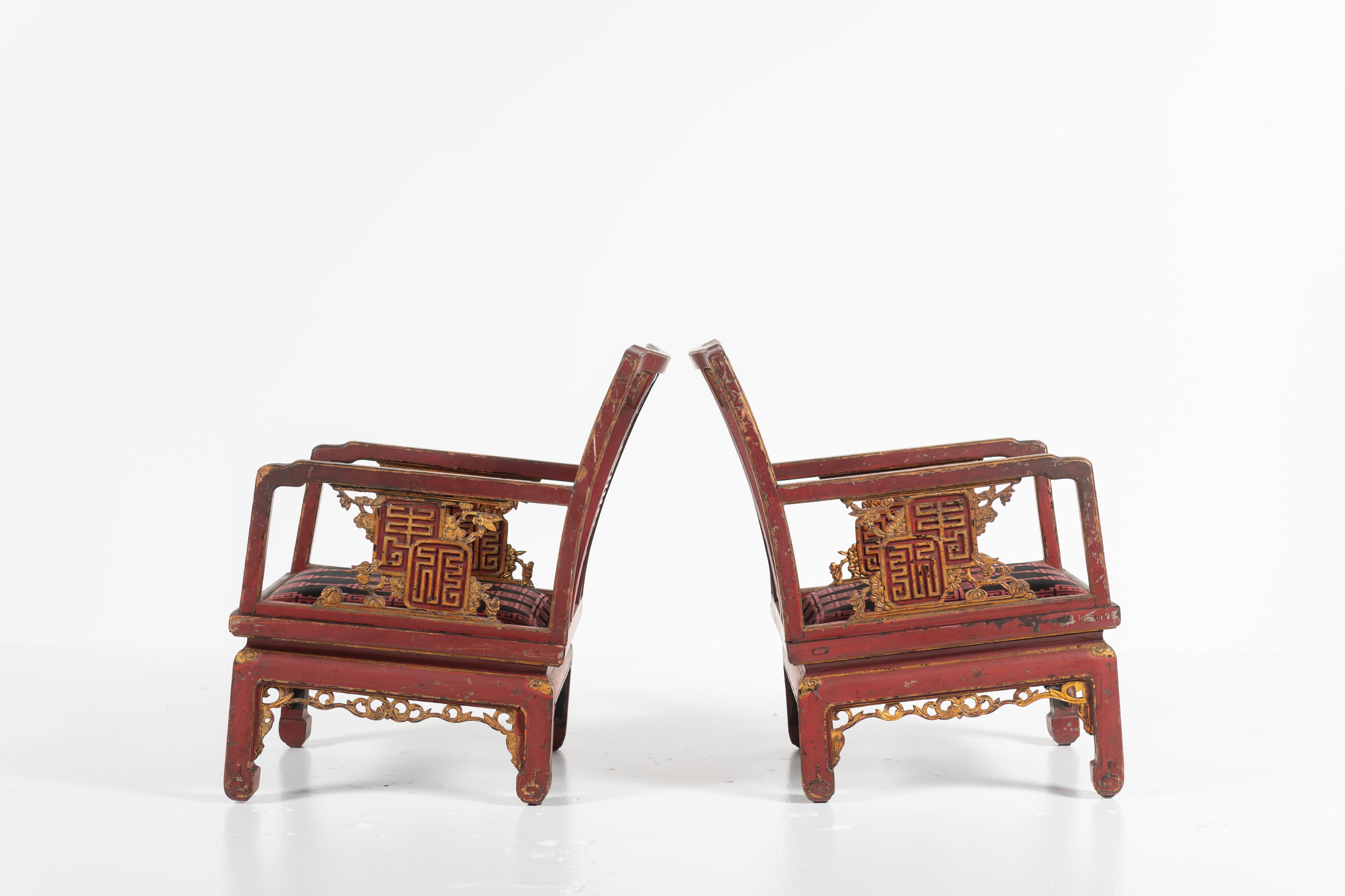 Pair of Antique French Chinoiserie Armchairs, Red and Gold Lacquer, 19th Century In Good Condition For Sale In San Francisco, CA
