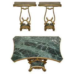 Paire de tables d'appoint françaises anciennes en laiton massif et marbre vert datant d'environ 1880