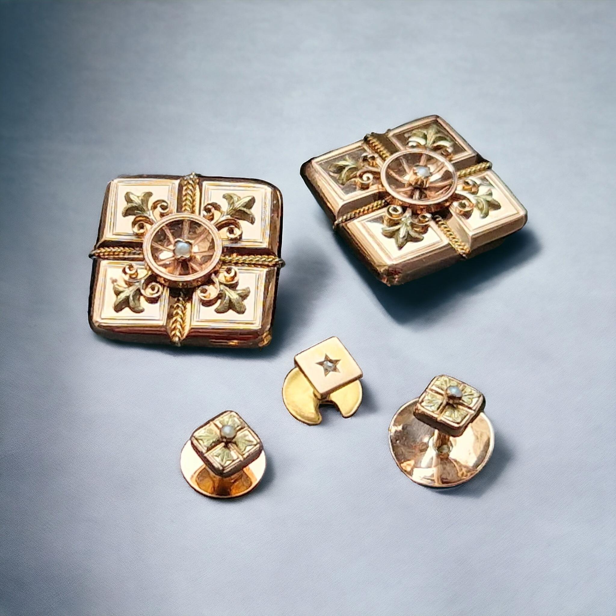 Pair of  Antique French Cufflinks & Studs with Lys Flower design,  19th C (1850) For Sale 3