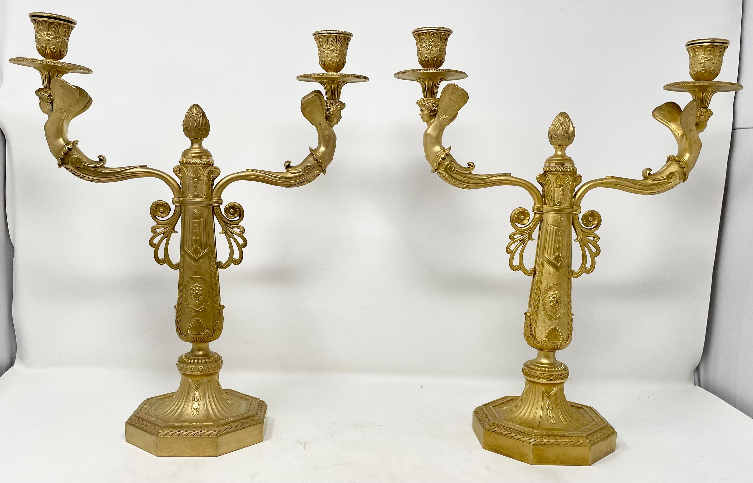 Pareja de Antiguos Candelabros de Bronce Dorado de Estilo Imperio Francés, Circa 1880. en Bueno estado para la venta en New Orleans, LA