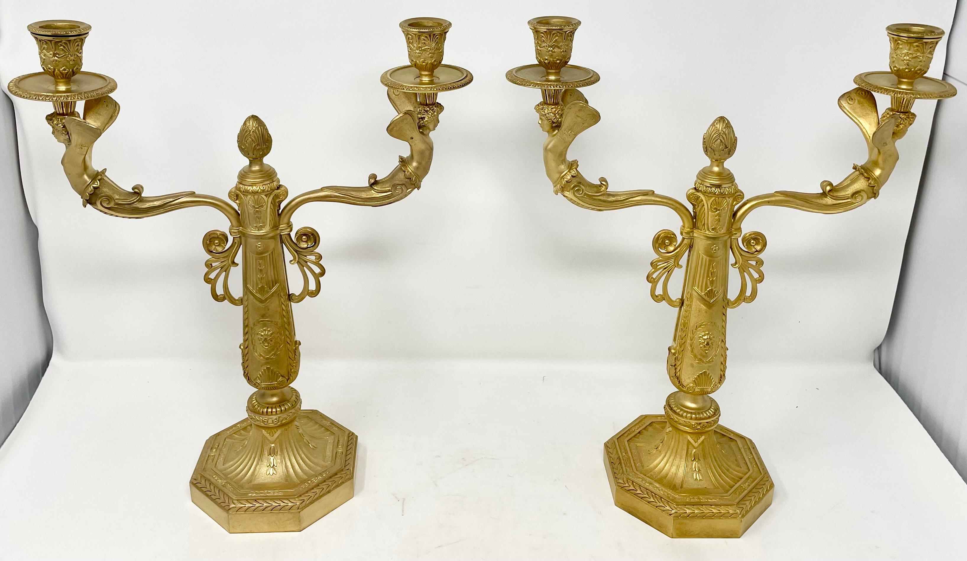 Pareja de Antiguos Candelabros de Bronce Dorado de Estilo Imperio Francés, Circa 1880. siglo XIX en venta