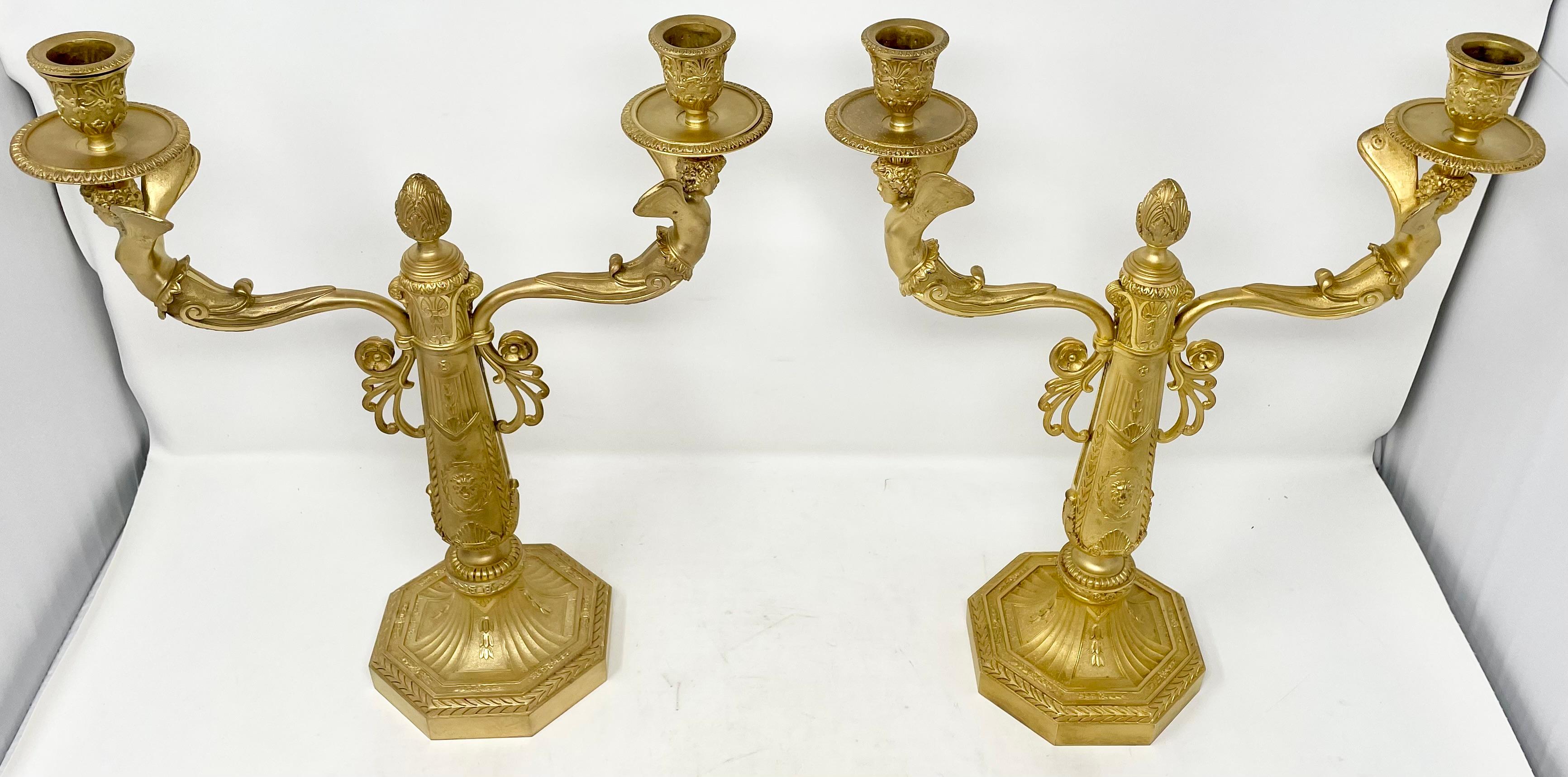 Pareja de Antiguos Candelabros de Bronce Dorado de Estilo Imperio Francés, Circa 1880. en venta 1