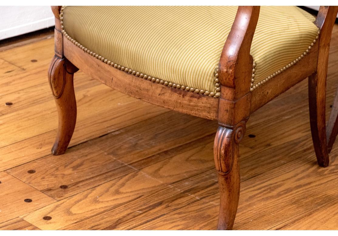 Coppia di telai per poltrone imbottite in stile francese impero in vendita 1