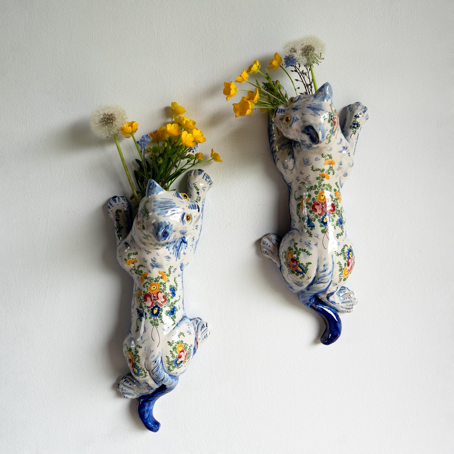 Pareja De Antiguos Bolsillos De Pared De Fayenza Francesa Para Gatos, Principios Siglo XX en venta 3