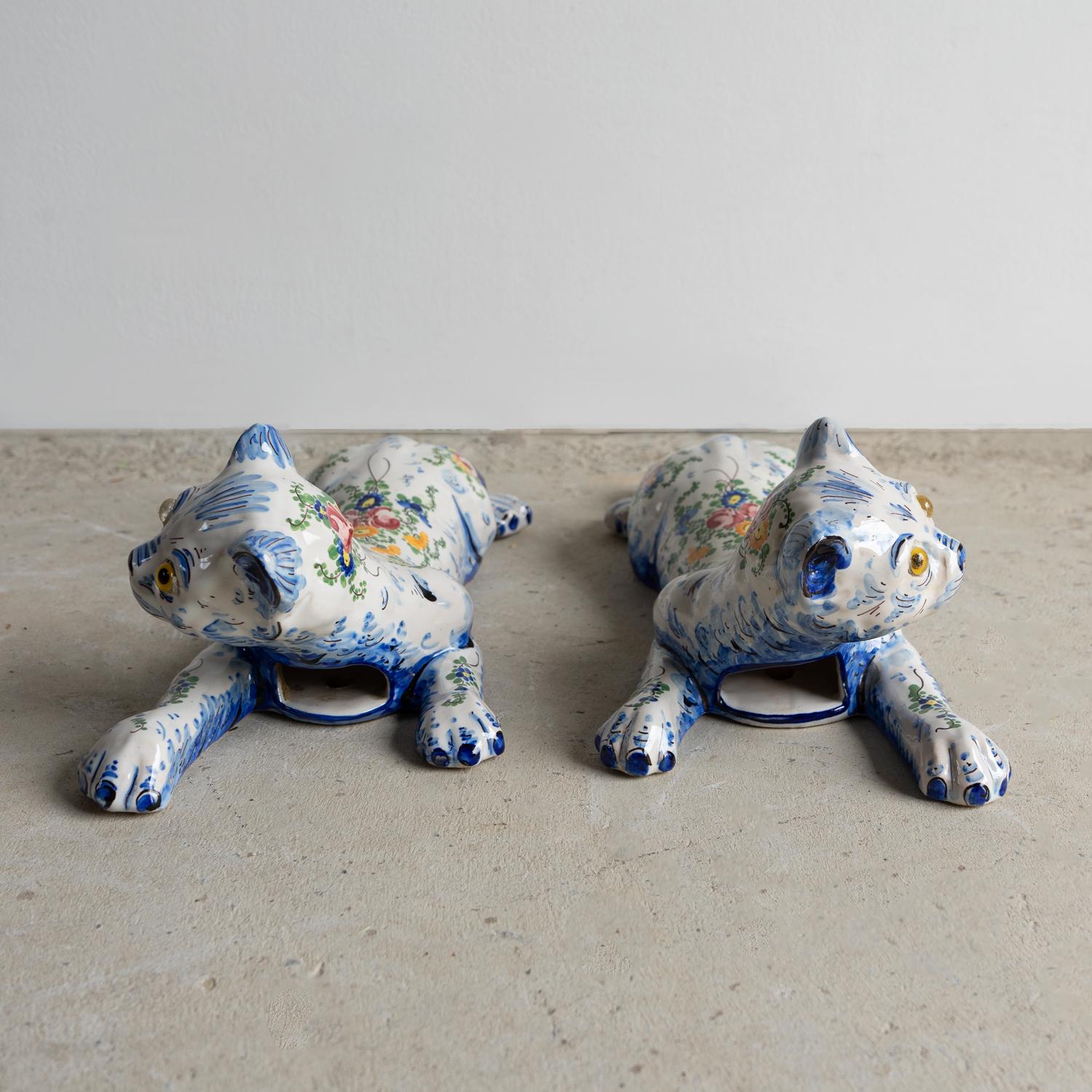 Pareja De Antiguos Bolsillos De Pared De Fayenza Francesa Para Gatos, Principios Siglo XX en Bueno estado para la venta en Bristol, GB