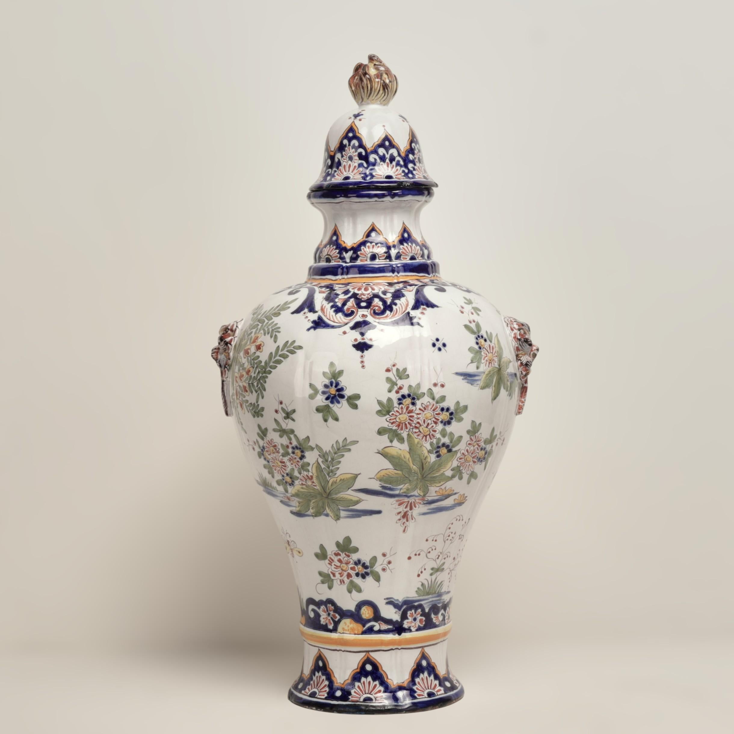 Napoleone III Pair of Antique French Faience Earthenware Lidded Urns in vendita