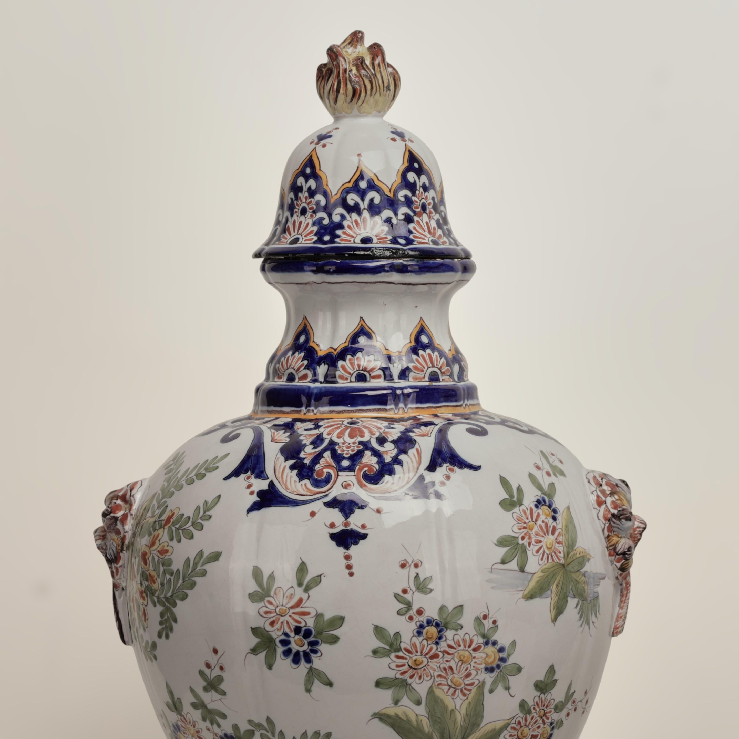 Francese Pair of Antique French Faience Earthenware Lidded Urns in vendita