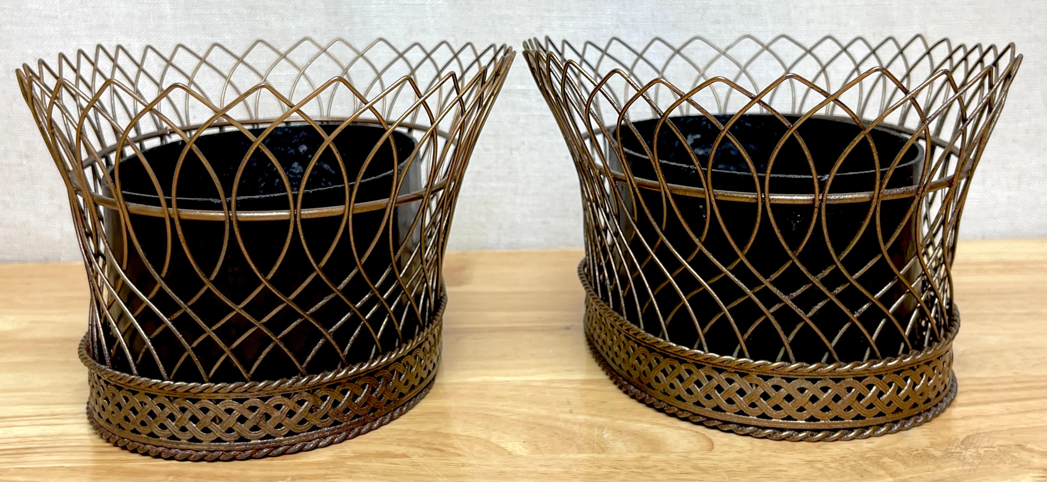 Pair of Antique French Gilt Tôle & Iron Tole Metal Filigree Oval Planters In Good Condition For Sale In West Palm Beach, FL