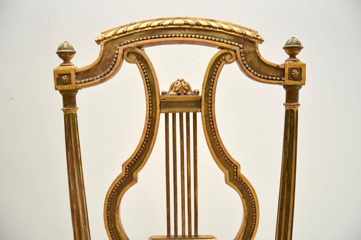 Fin du XIXe siècle Paire de chaises d'appoint françaises anciennes en bois doré en vente