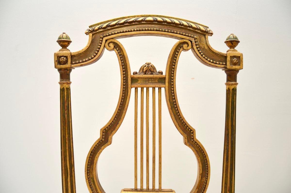 Tissu Paire de chaises d'appoint françaises anciennes en bois doré en vente